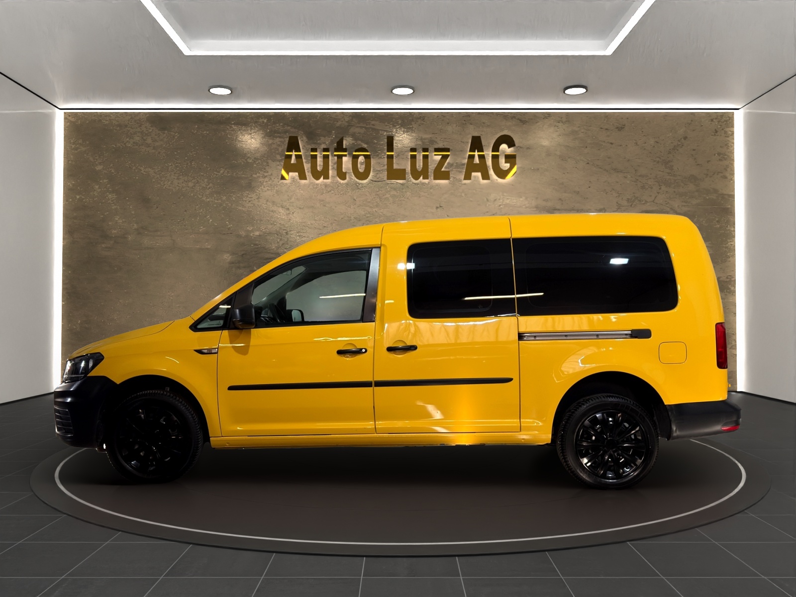 VW Caddy Maxi 2.0 TDI Trendline 4Motion-image-1