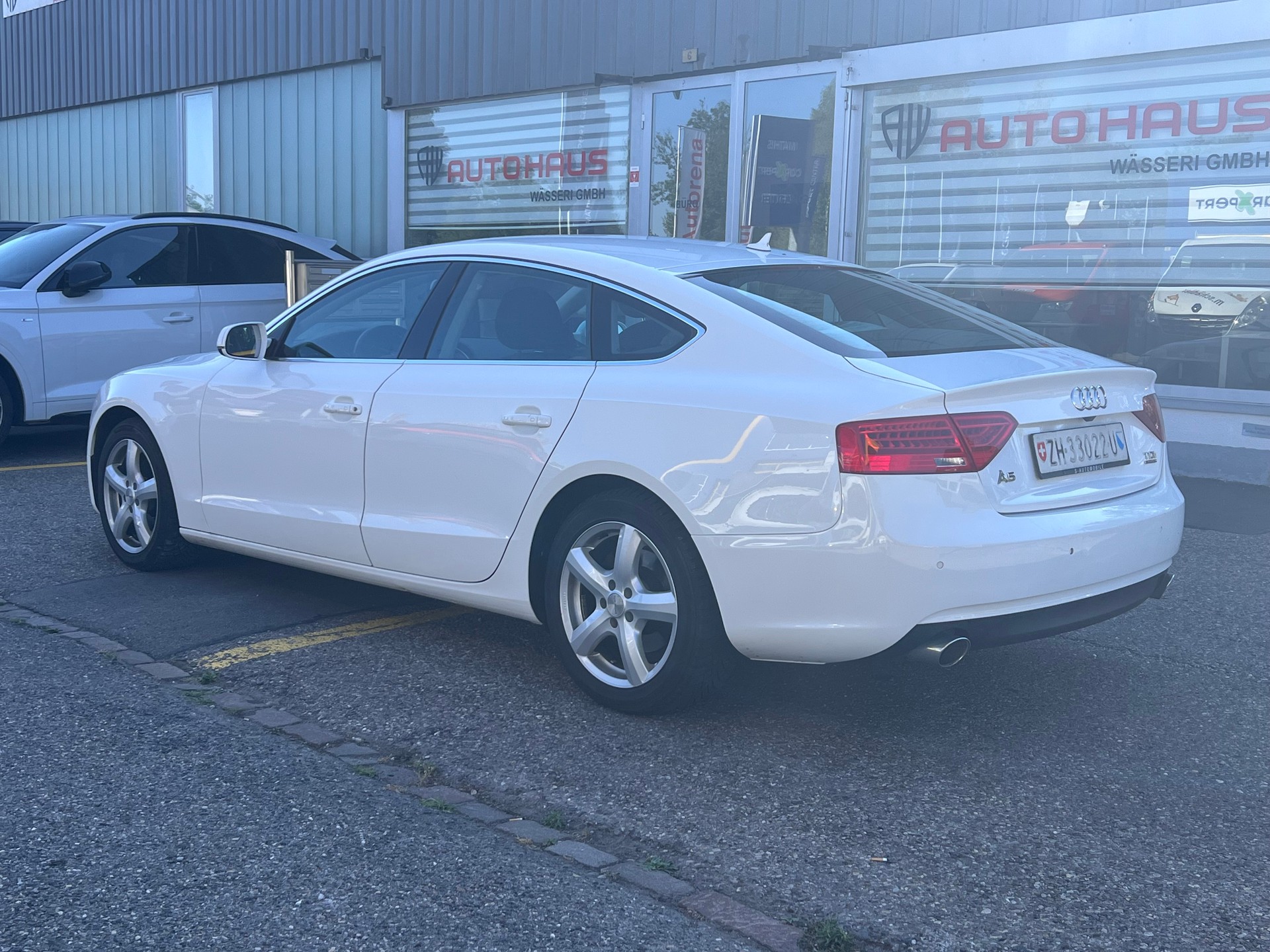 AUDI A5 Sportback 3.0 TDI quattro S-tronic-image-3