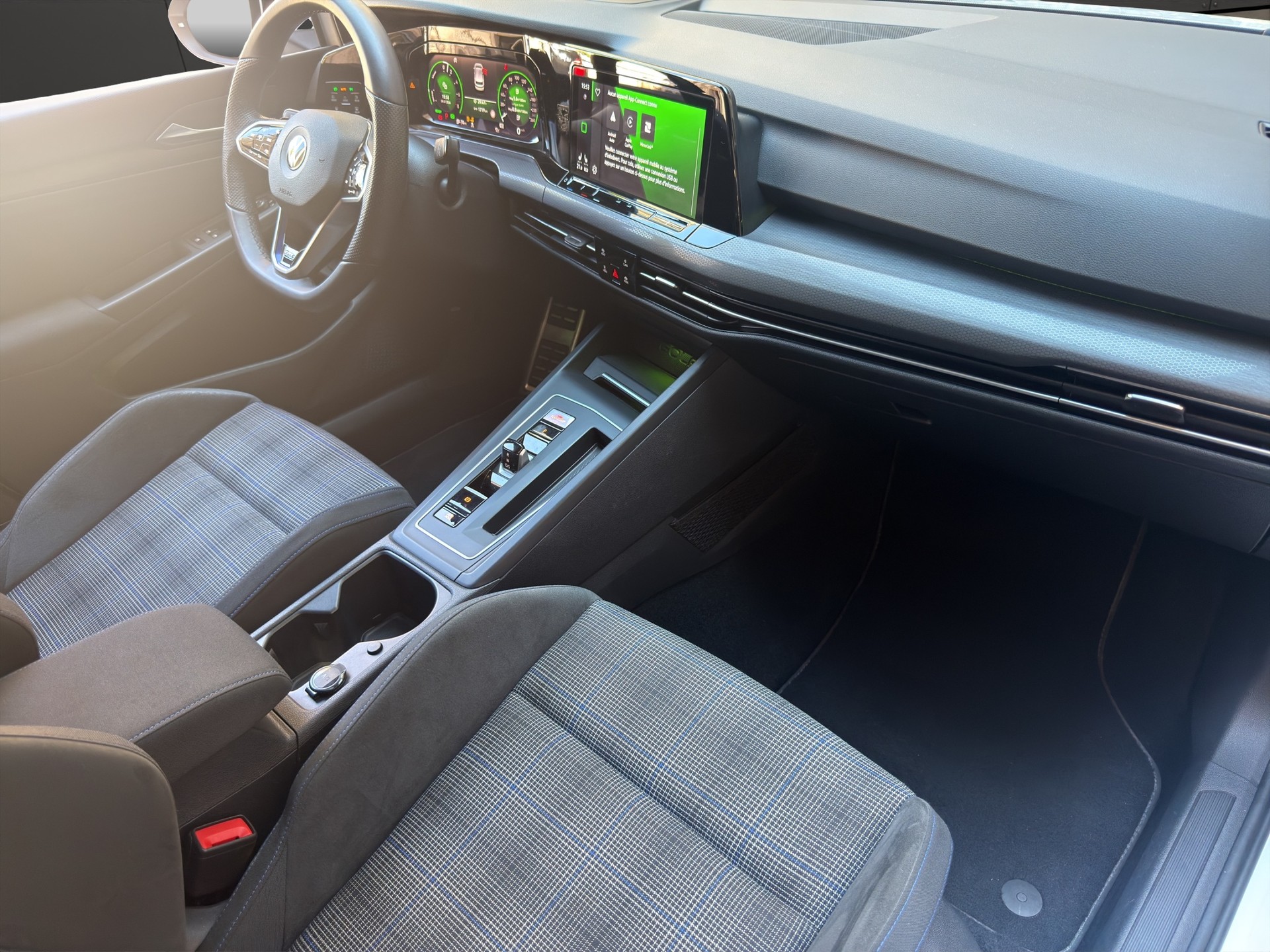 VW Golf 1.4 TSI PHEV GTE-image-11