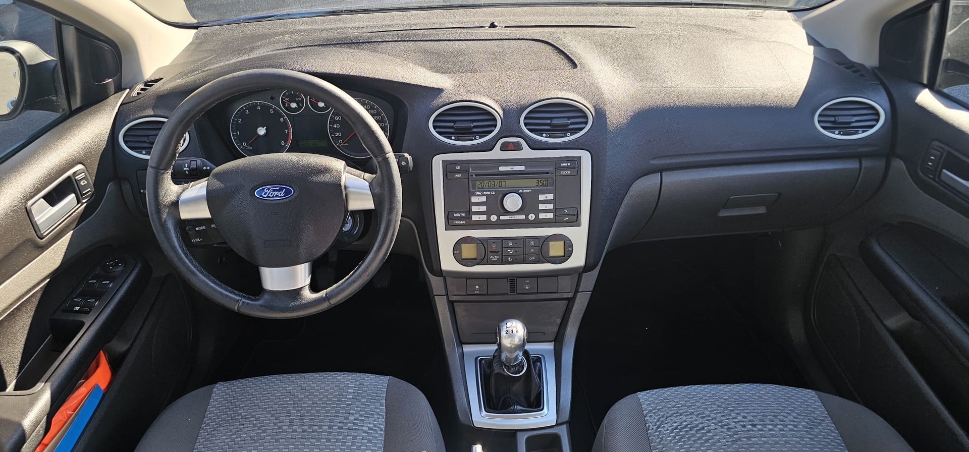 FORD Focus 1.8i Carving-image-11