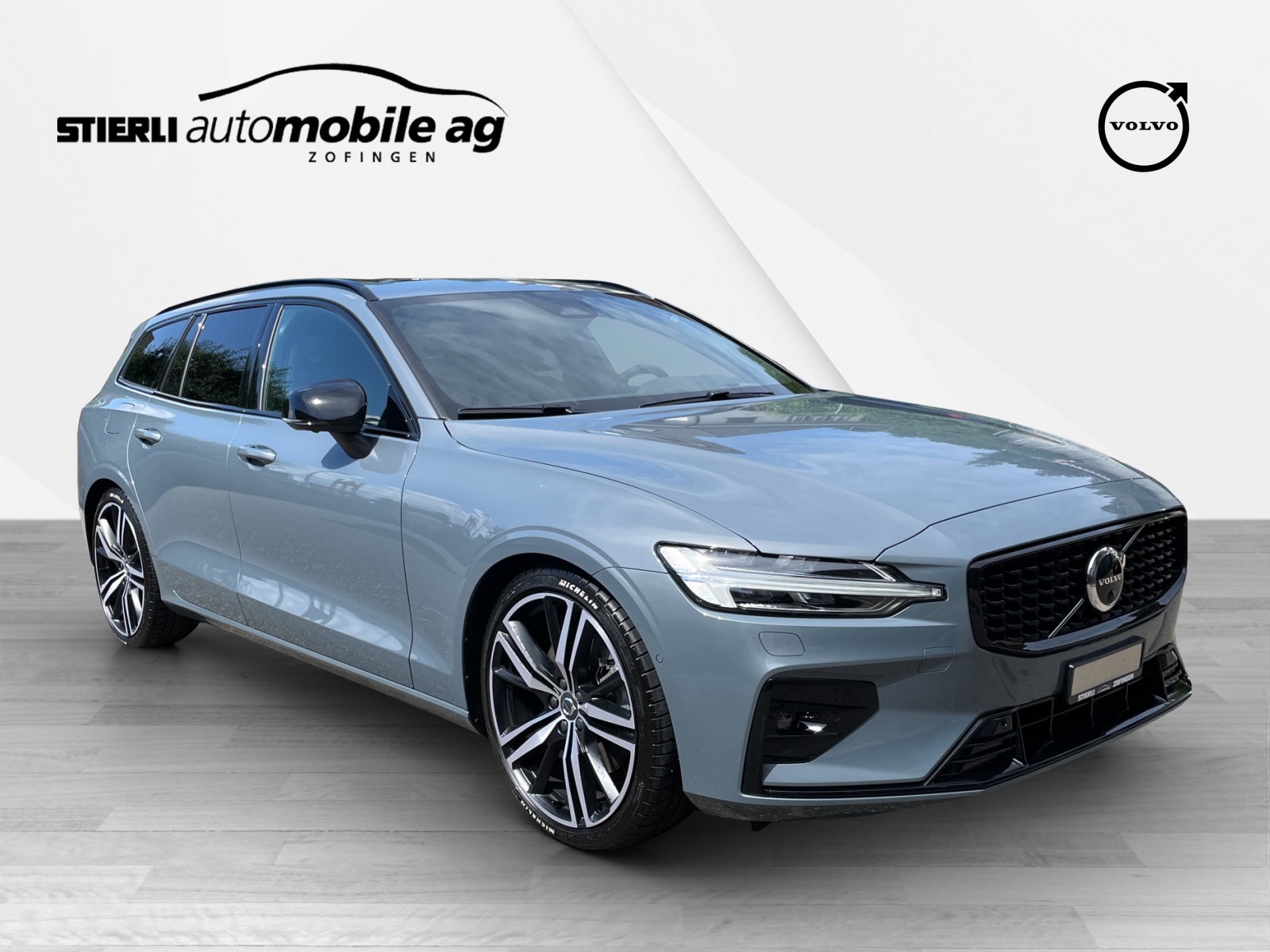VOLVO V60 2.0 B5 Ultimate Dark AWD-image-2