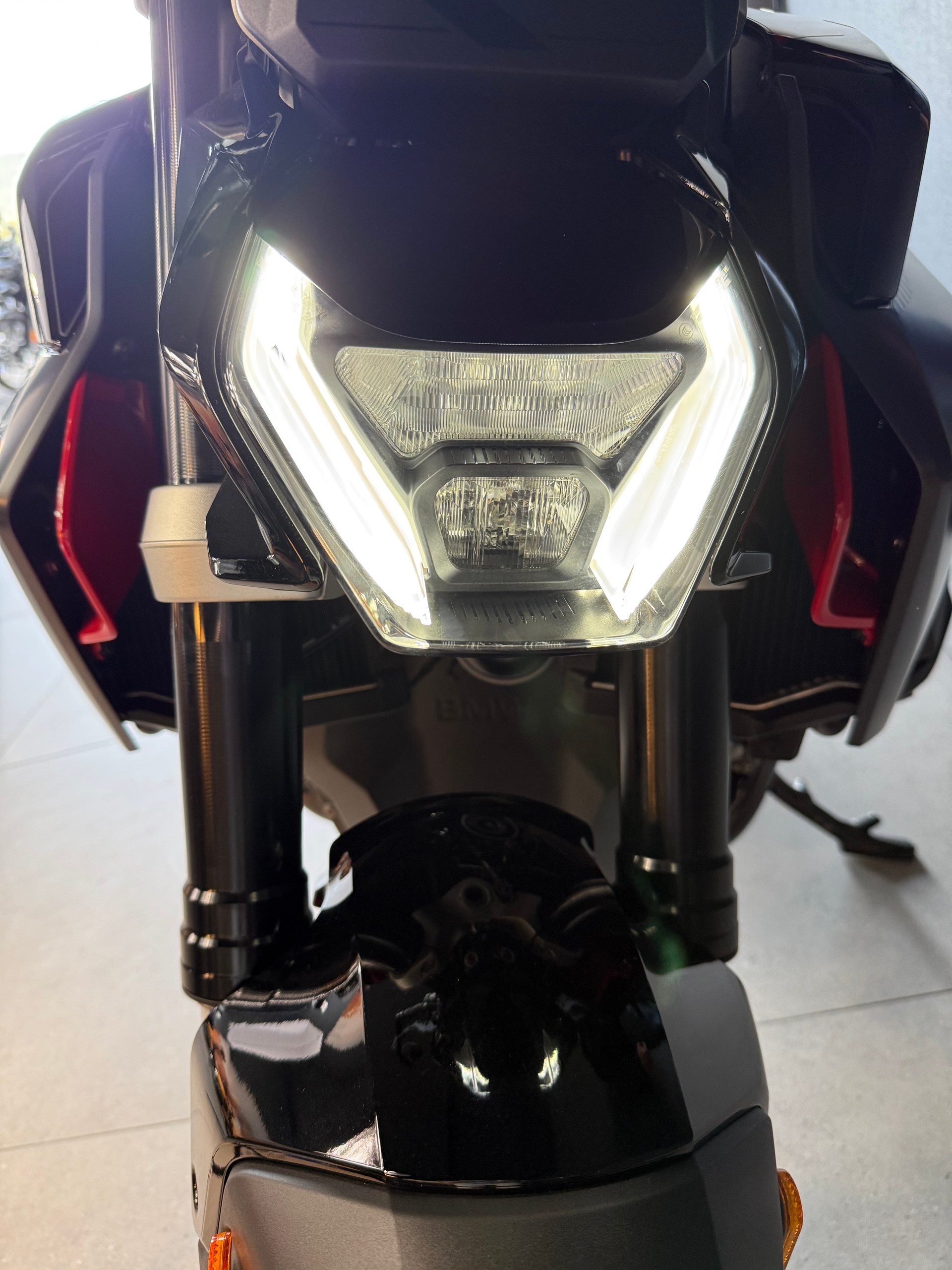 BMW R 1300 R-image-12