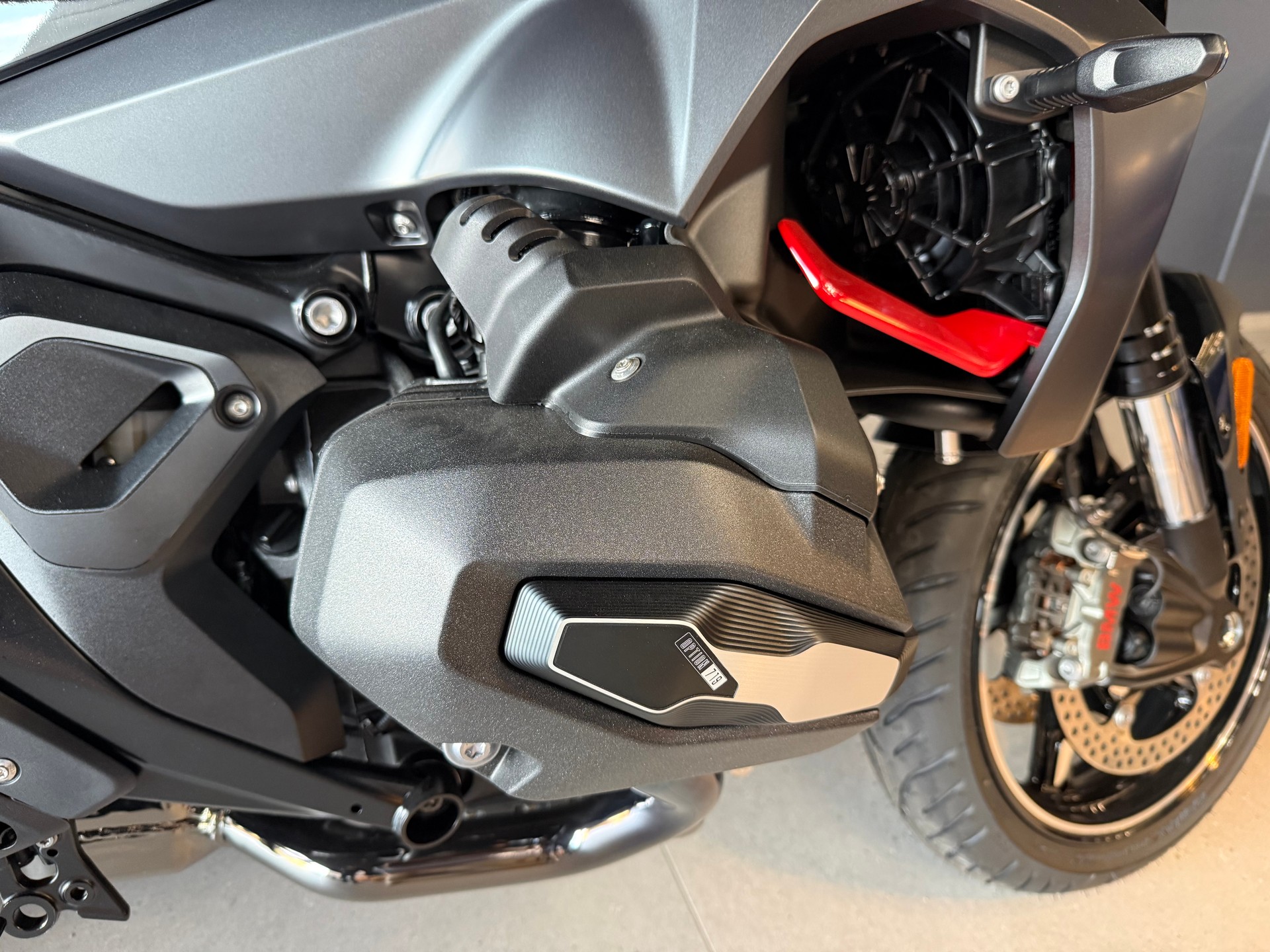 BMW R 1300 R-image-10
