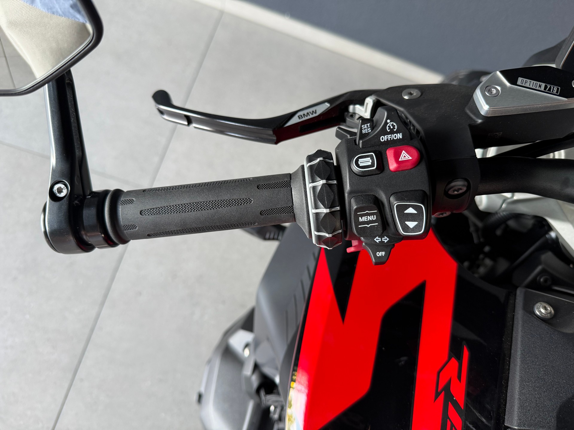 BMW R 1300 R-image-8