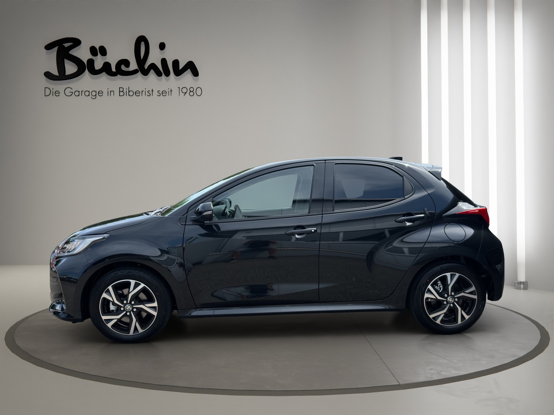 TOYOTA Yaris 1.5 Trend e-CVT-image-3
