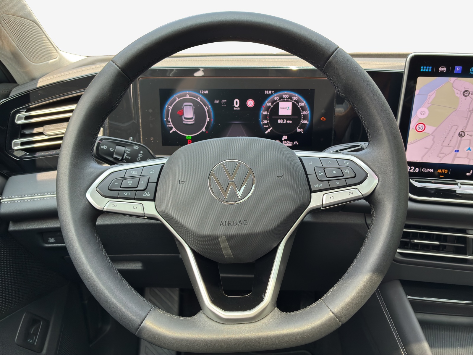 VW Tiguan 2.0 TSI DSG Elegance 4Motion-image-9