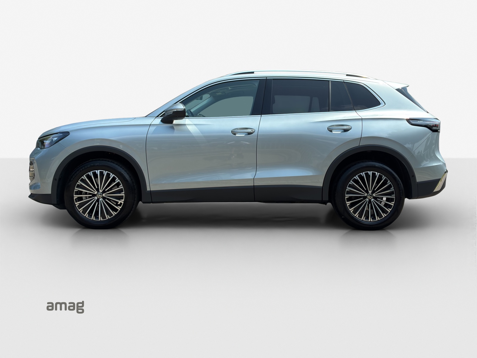 VW Tiguan 2.0 TSI DSG Elegance 4Motion-image-1