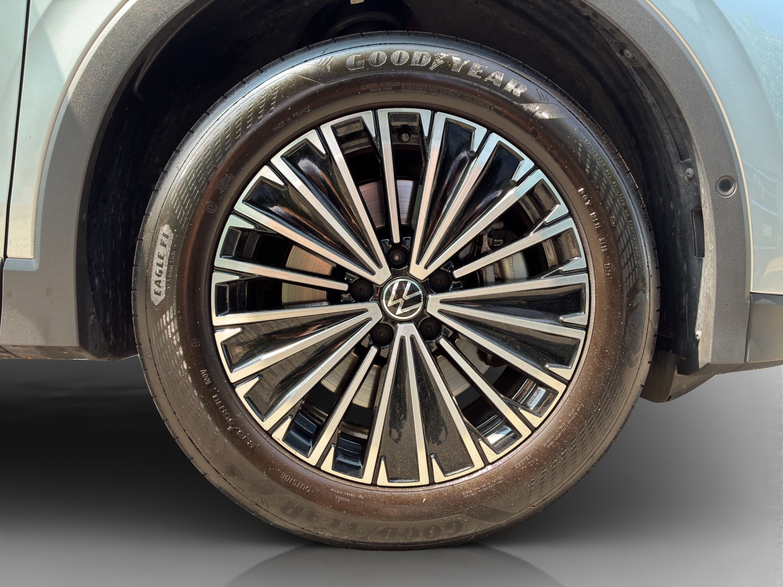 VW Tiguan 2.0 TSI DSG Elegance 4Motion-image-15