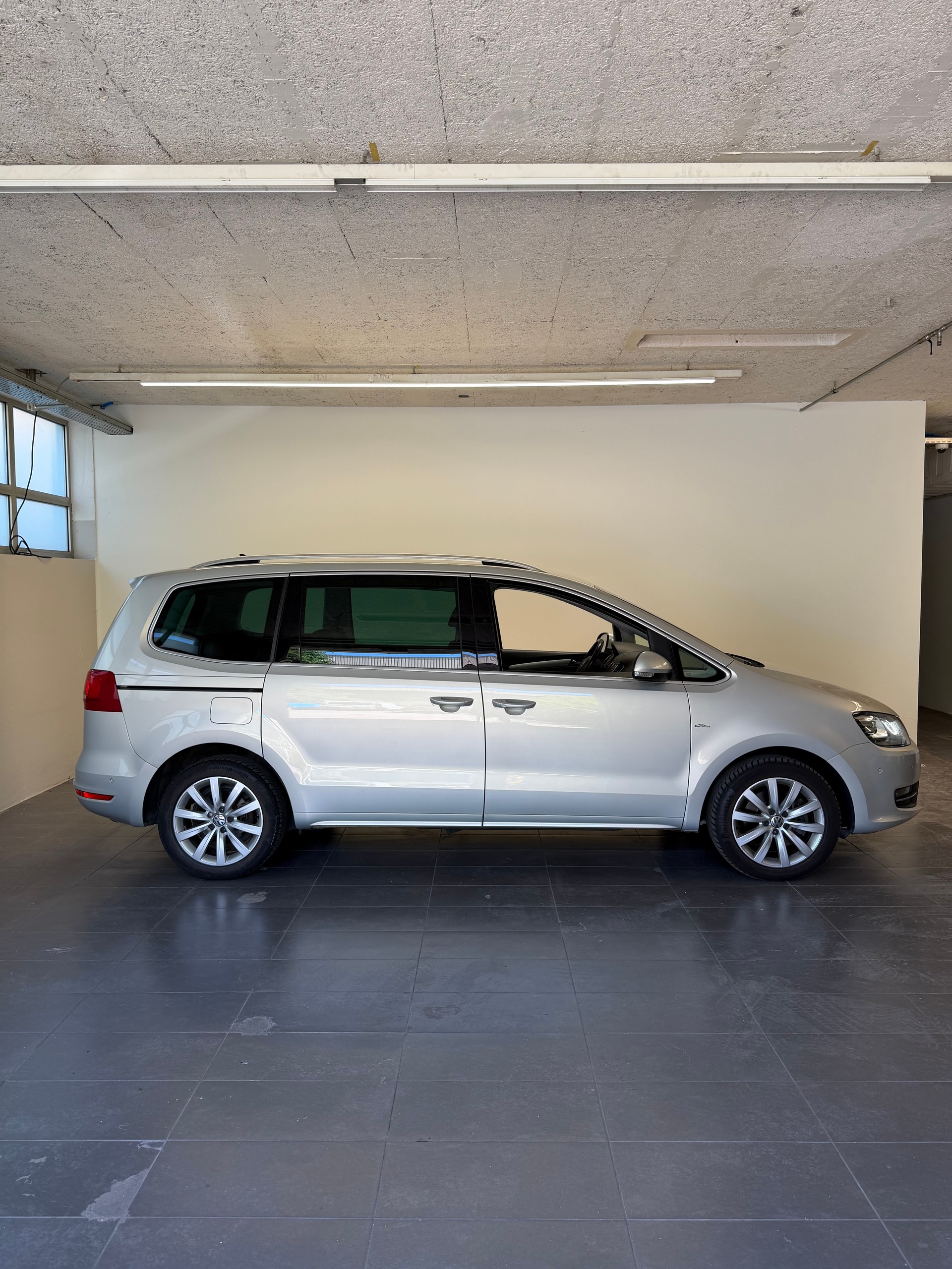 VW Sharan 2.0 TSI Comfortline DSG-image-4