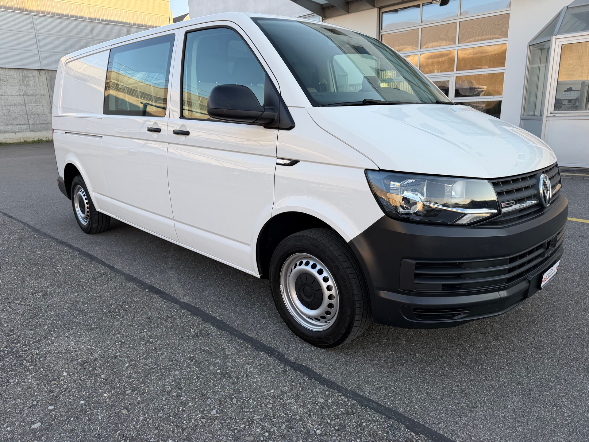 VW T6 2.0 TDI 4Motion-showroom-element-3