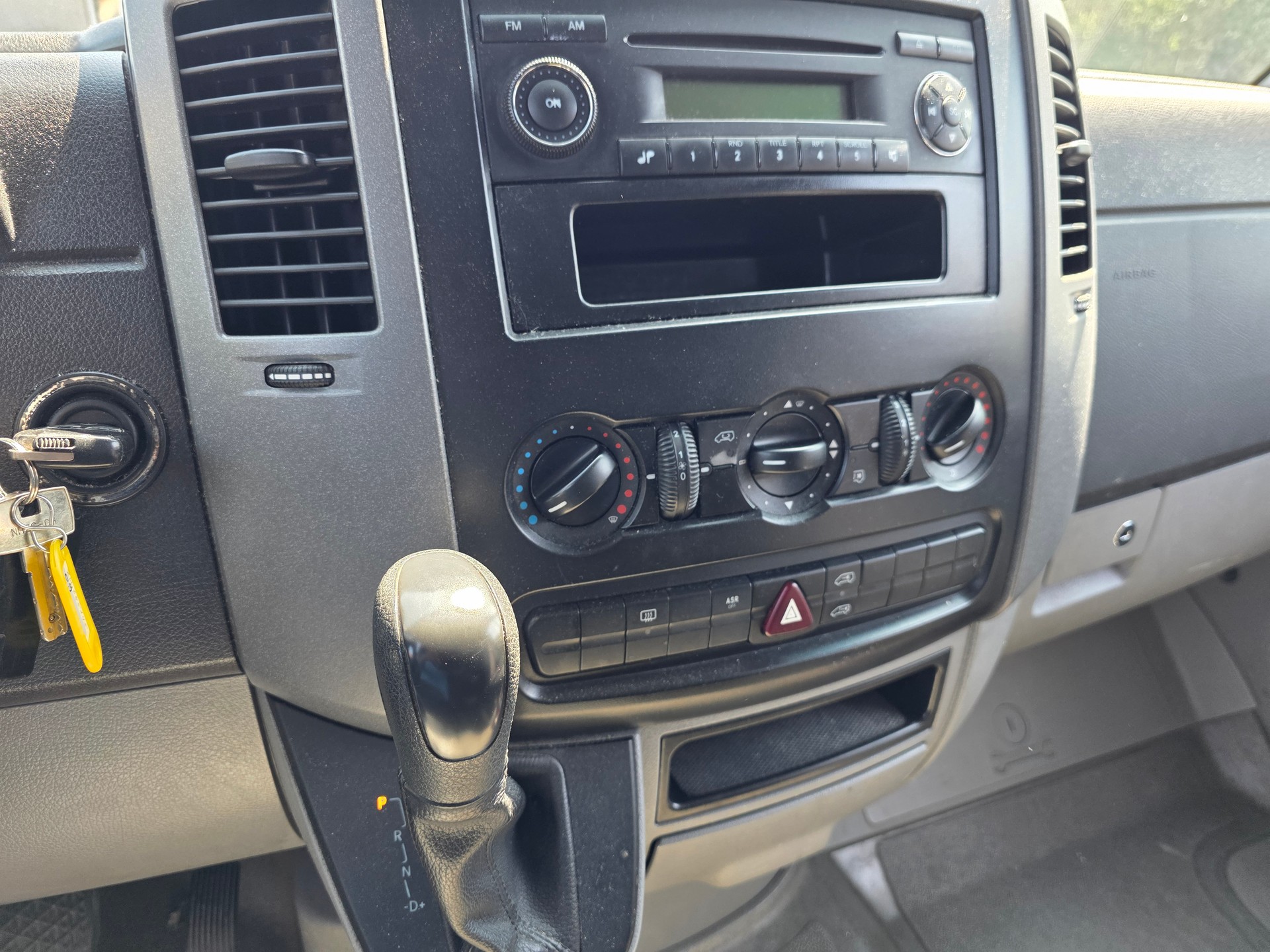 MERCEDES-BENZ Sprinter 211 CDI Kompakt-image-17