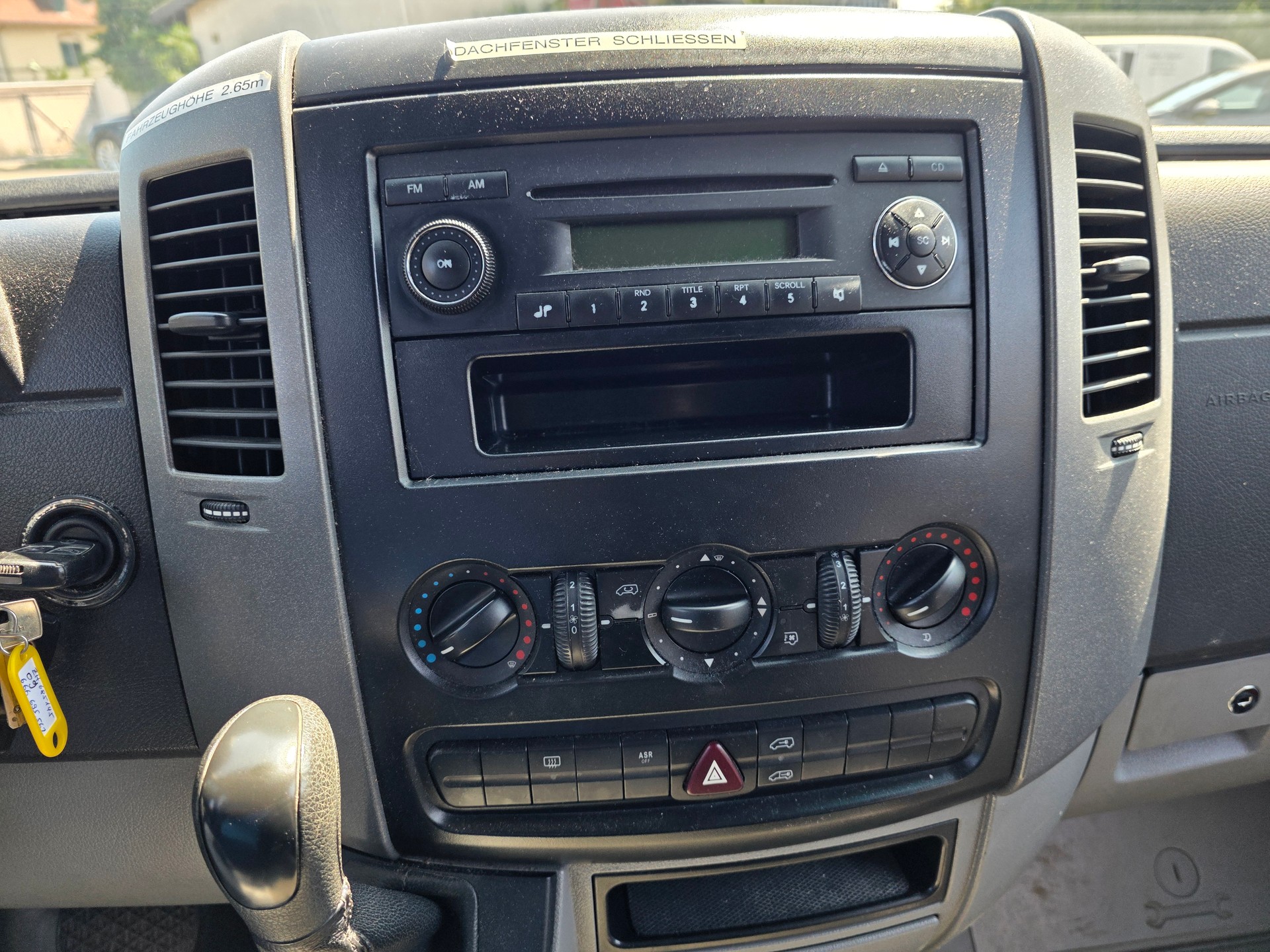MERCEDES-BENZ Sprinter 211 CDI Kompakt-image-18