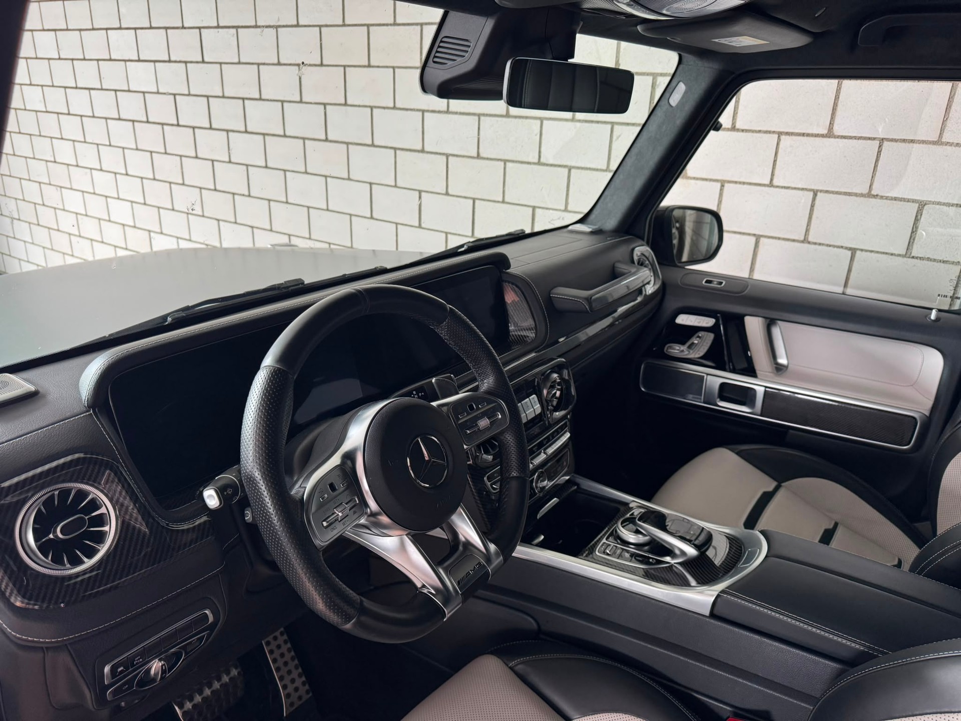 MERCEDES-BENZ G 63 AMG Speedshift Plus G-Tronic Traumausstattung inkl. Designo Mattlackierung-image-4