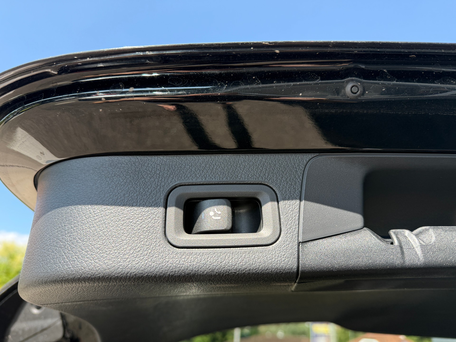 MERCEDES-BENZ B 250 4Matic 8G-DCT-image-4