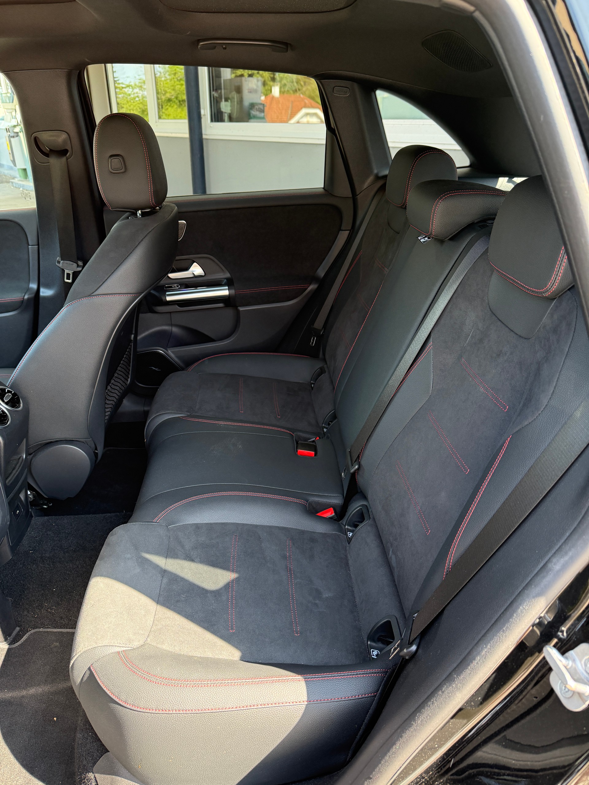MERCEDES-BENZ B 250 4Matic 8G-DCT-image-7
