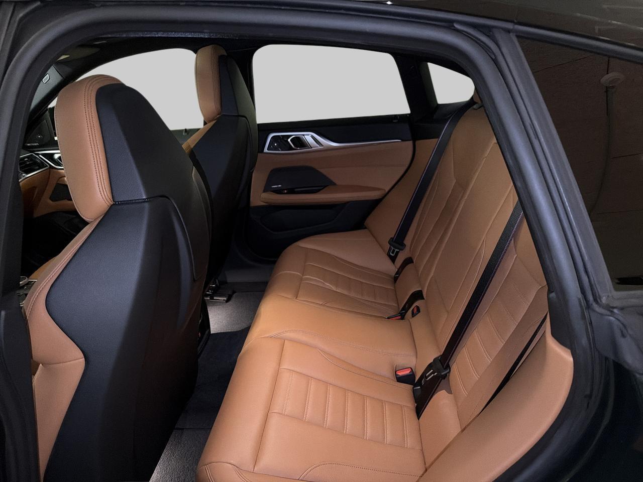 BMW i4 M50-image-14