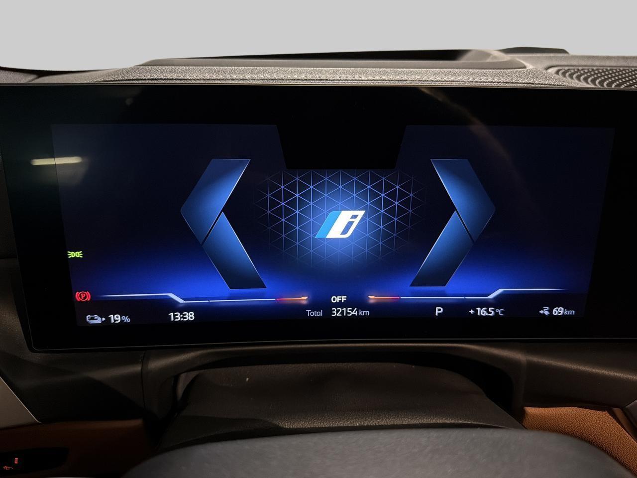 BMW i4 M50-image-19