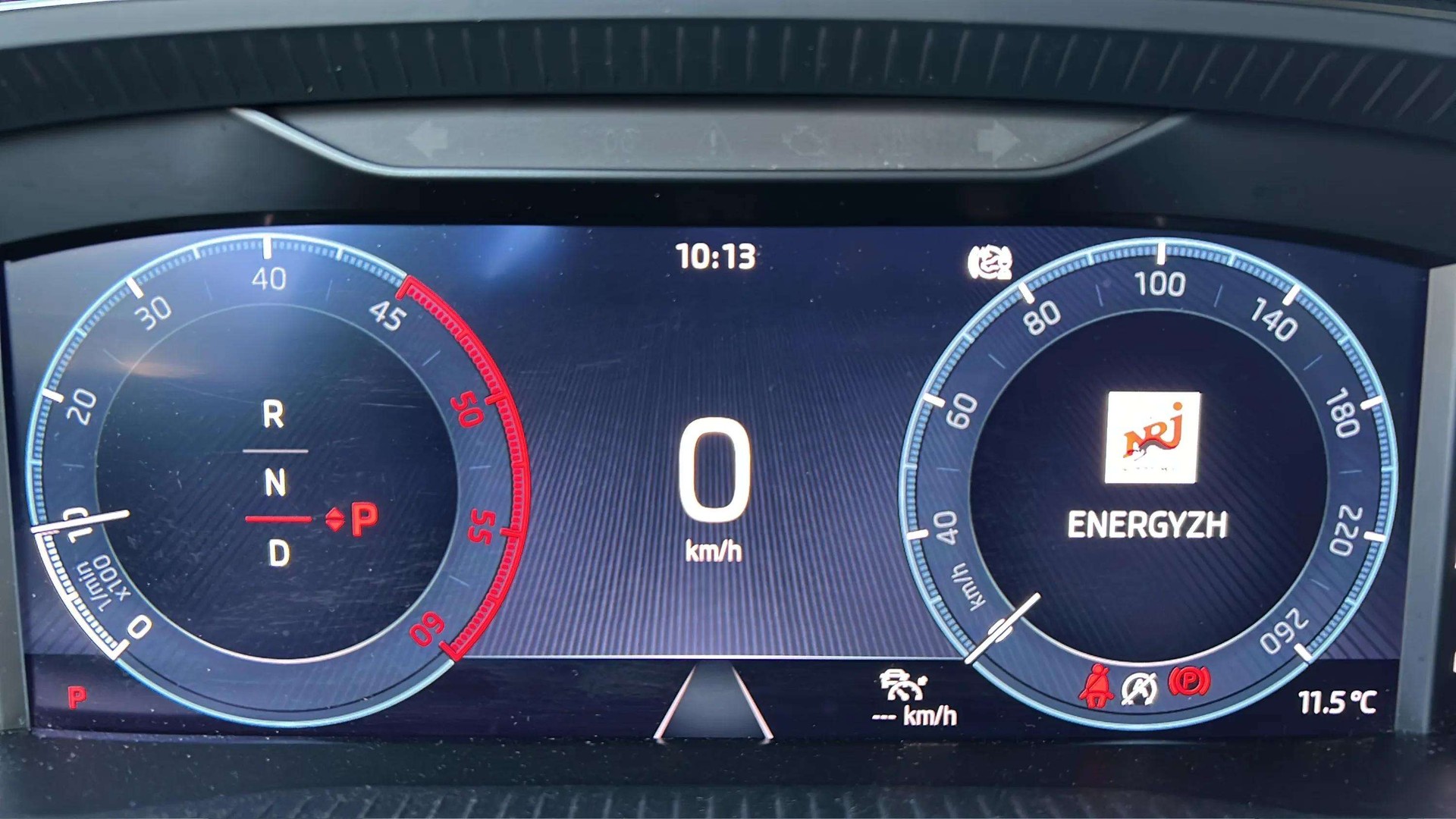SKODA Octavia Combi 2.0 TDI DSG Ambition 4x4-image-15
