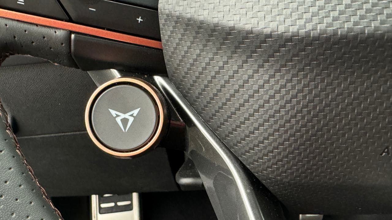 CUPRA LEON ST 2.0 TSI VZ DSG 4Drive-image-9