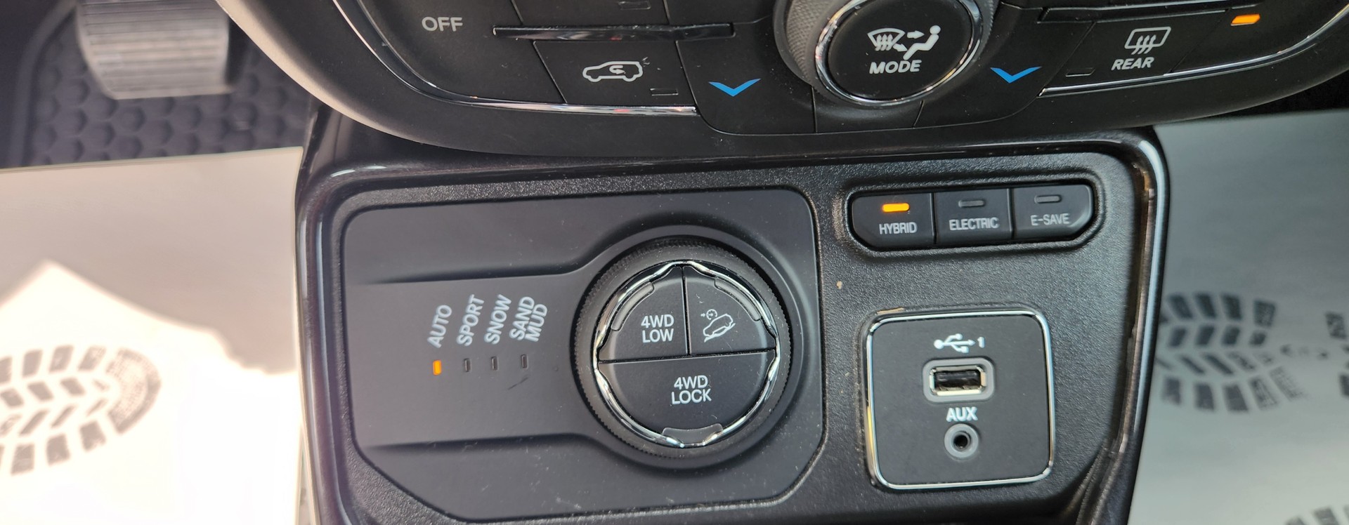 JEEP Compass 1.3 T PHEV S AWD-image-11