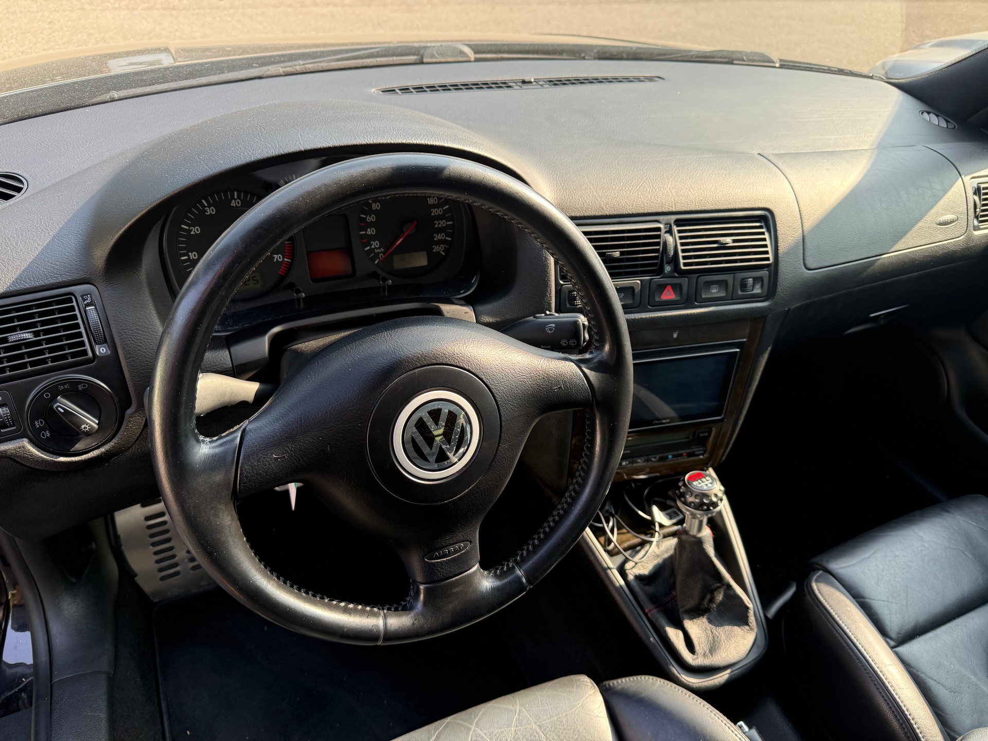 VW Golf 1.8 T GTI-image-3