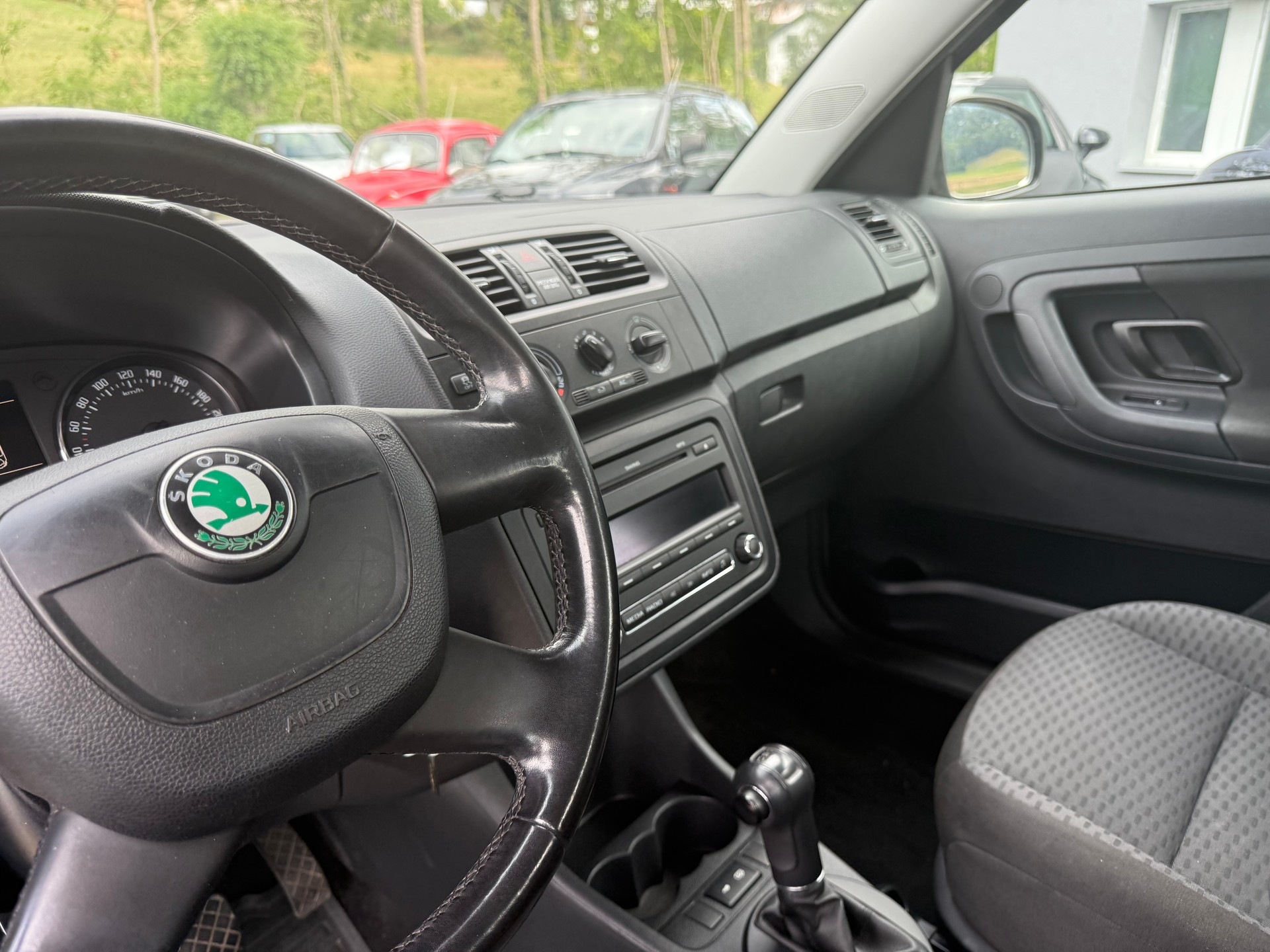 SKODA Roomster 1.2 TSI Elegance DSG-image-13