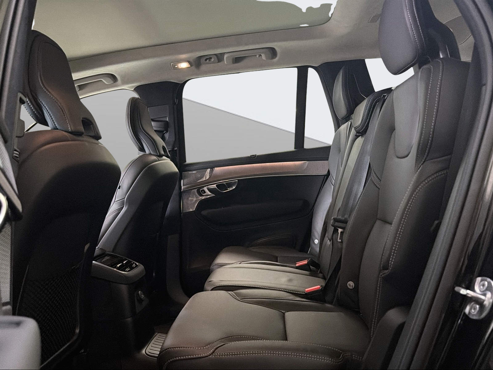 VOLVO XC90 2.0 T8 TE Ultra Dark eAWD-image-11