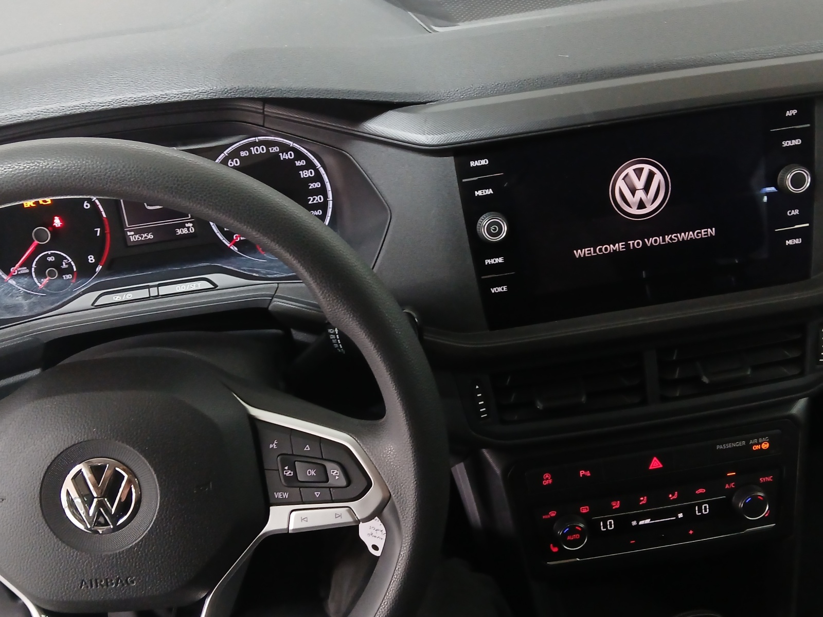 VW T-Cross 1.0 TSI-image-8