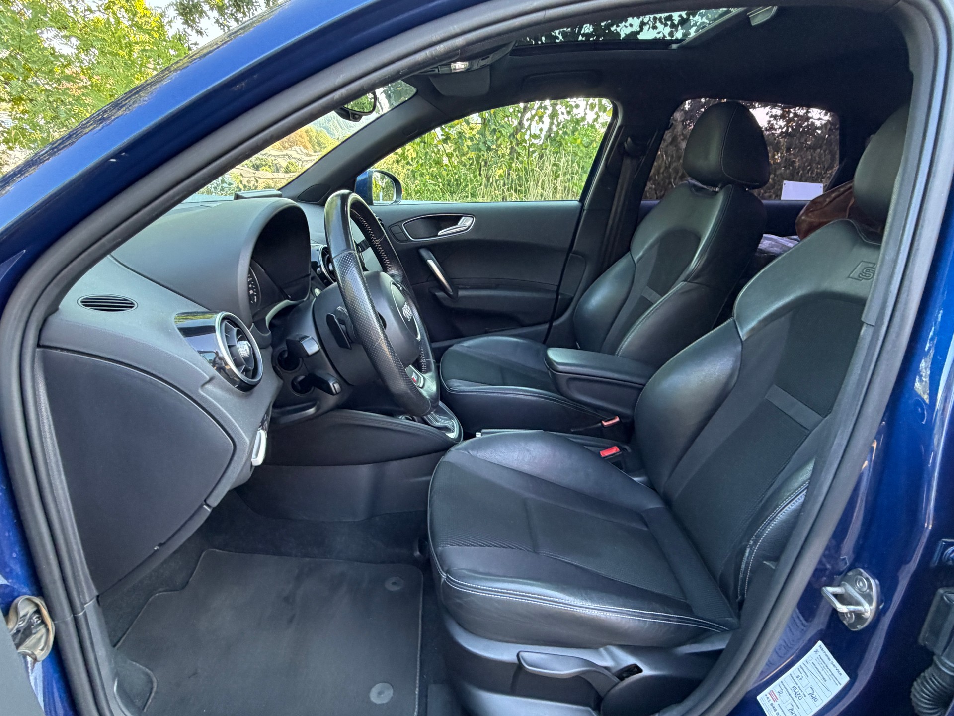 AUDI A1 Sportback Sport 1.4 TFSI Ambition S-tronic-image-16