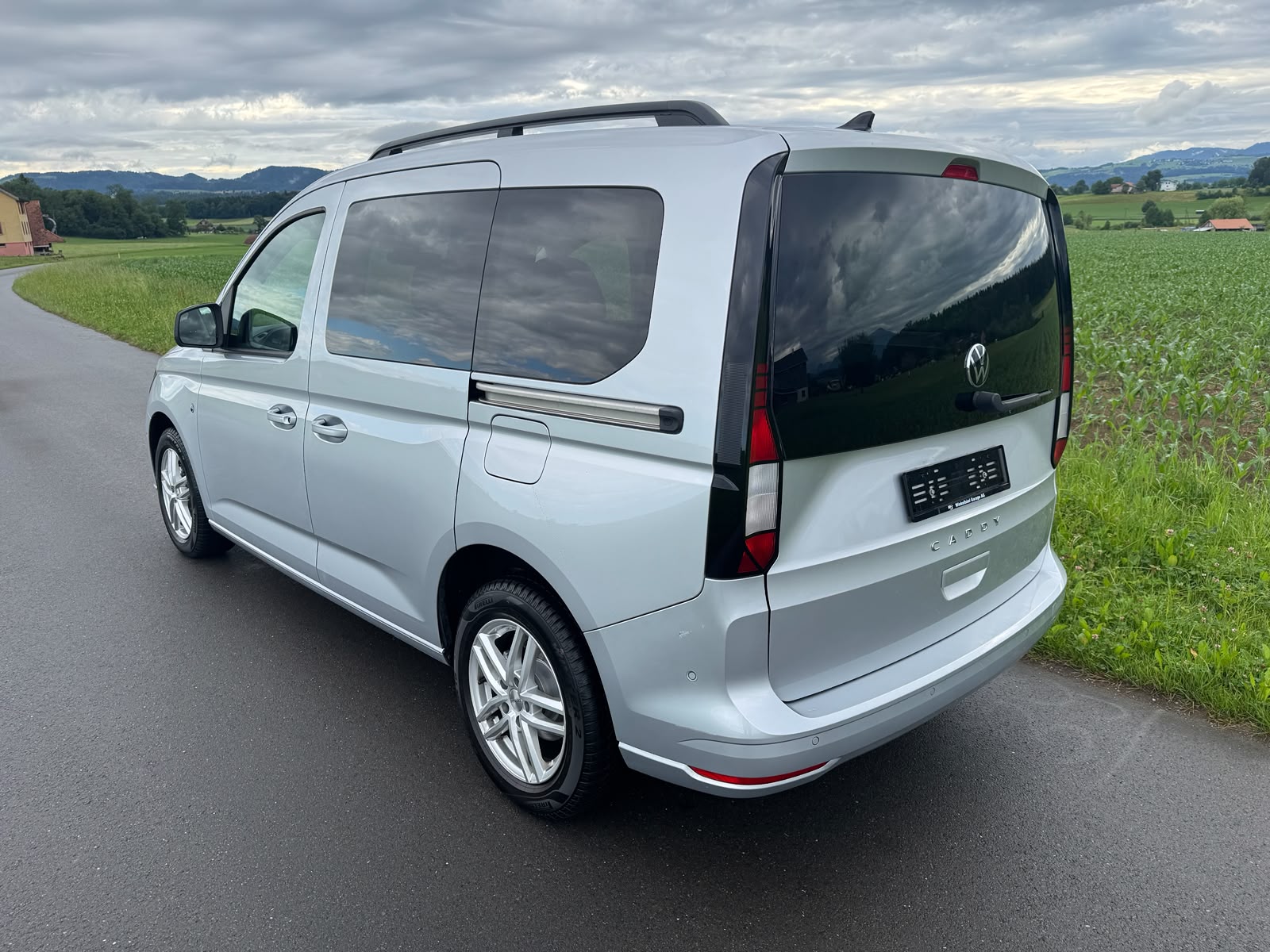 VW Caddy 2.0 TDI Liberty-image-3