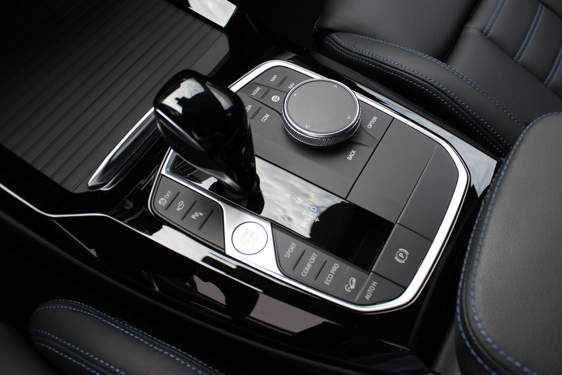 BMW X3 M40i-image-14
