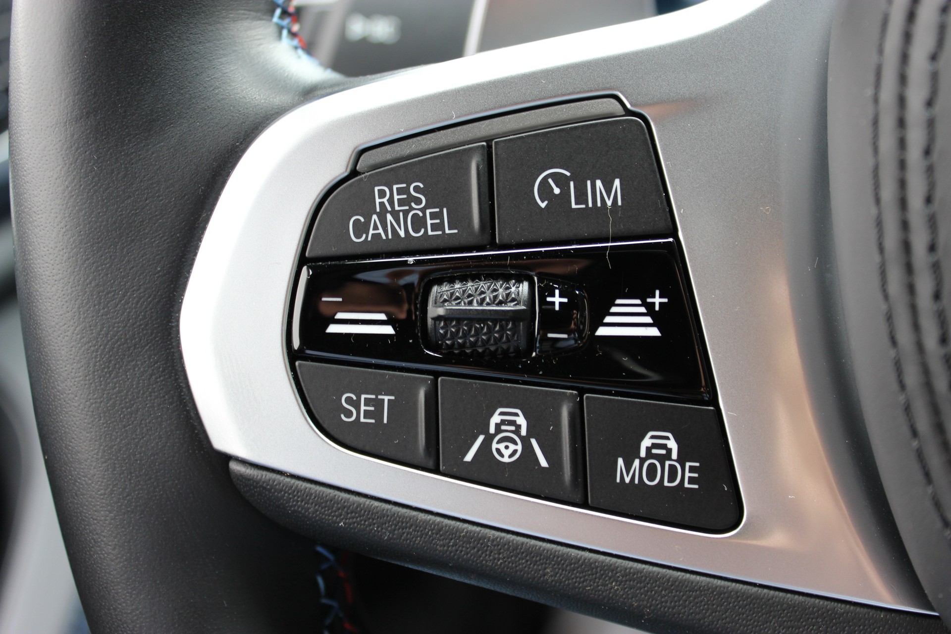 BMW X3 M40i-image-11
