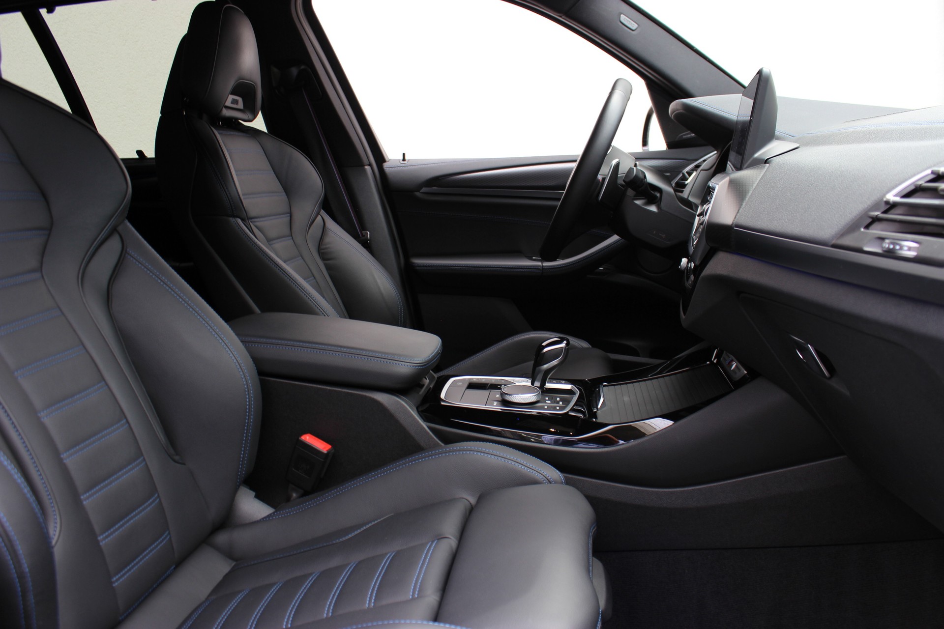BMW X3 M40i-image-1