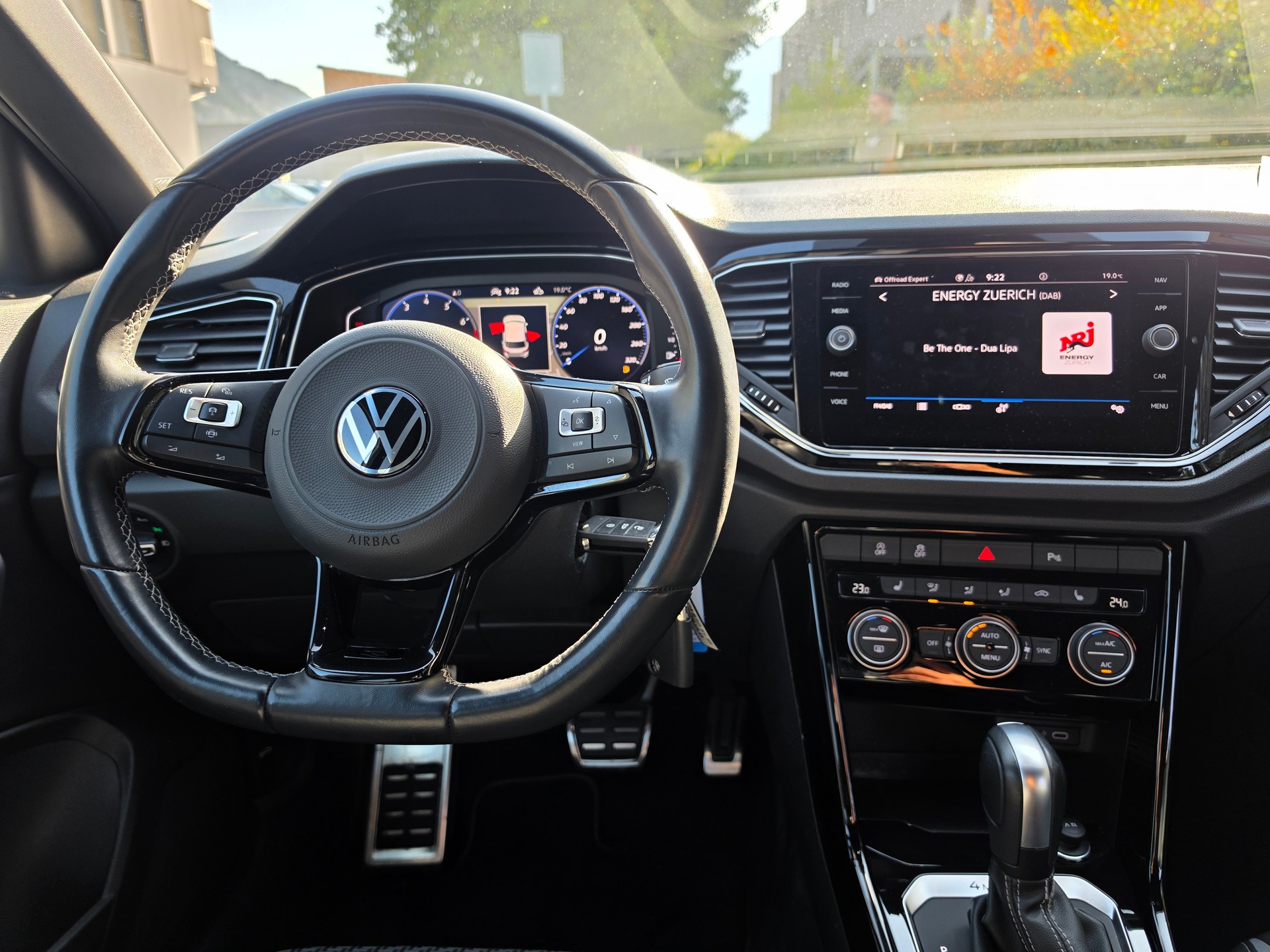 VW T-Roc 2.0 TSI R DSG 4Motion-image-15