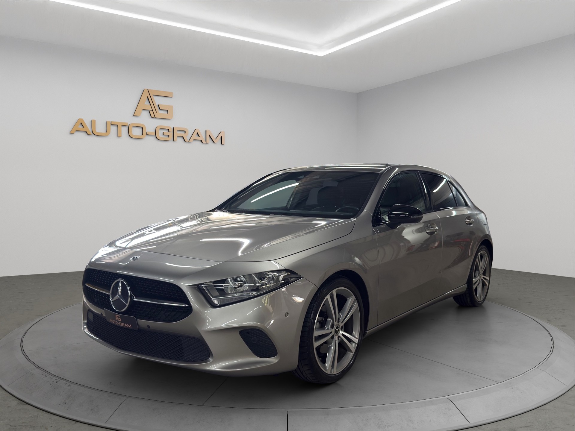 MERCEDES-BENZ A 200 d 8G-DCT