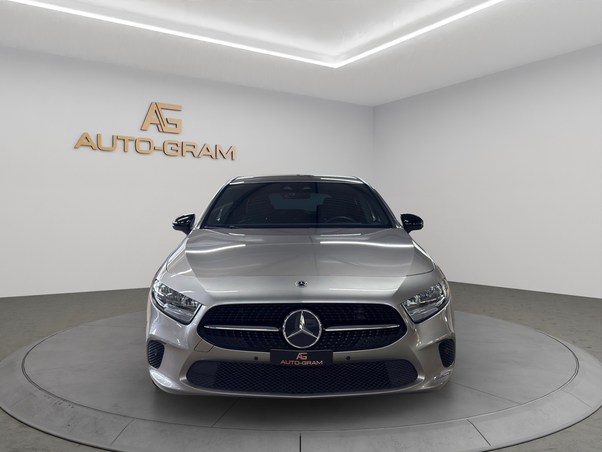 MERCEDES-BENZ A 200 d 8G-DCT-image-7