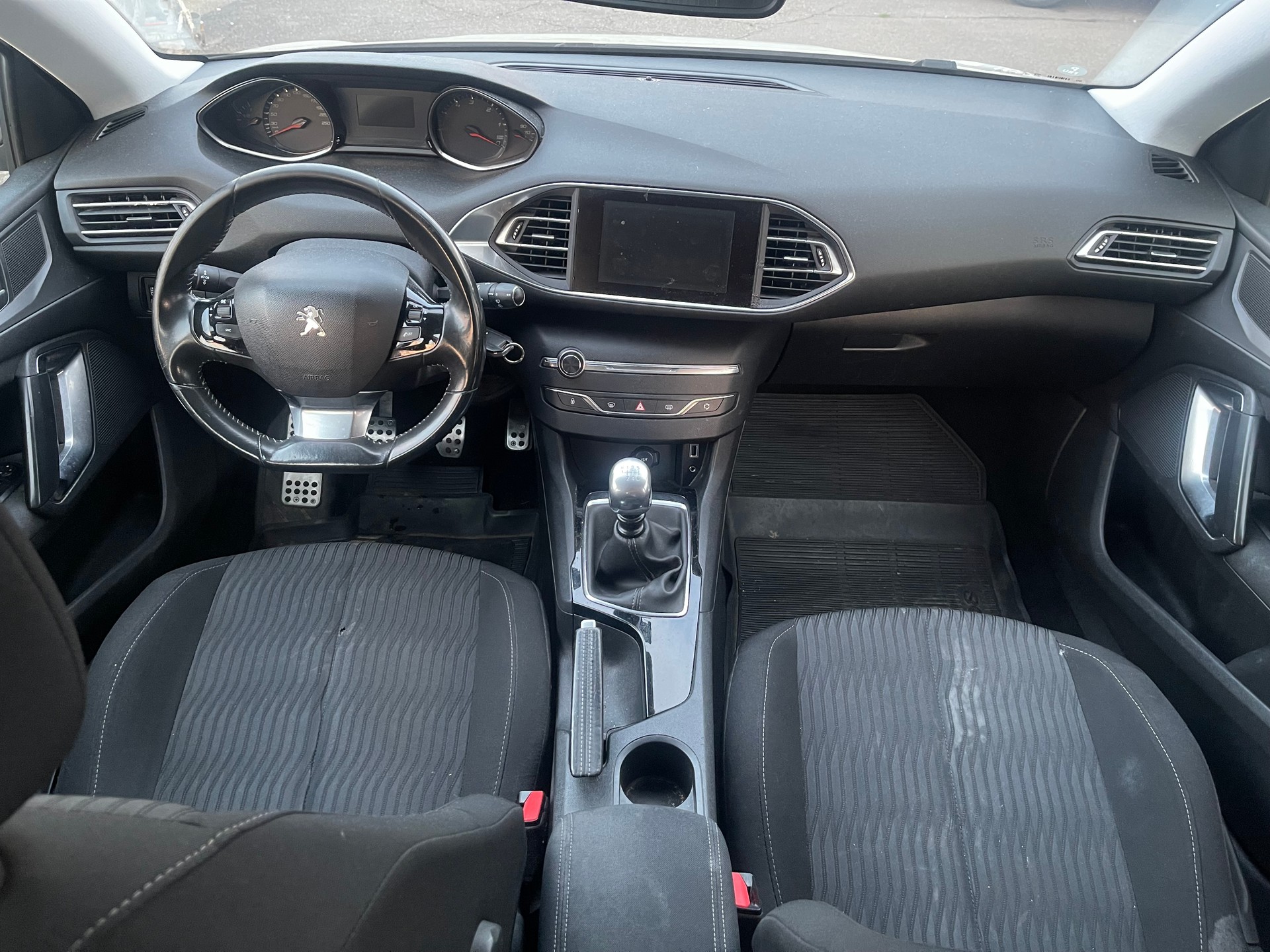 PEUGEOT 308 SW 1.6 BlueHDI Active-image-7