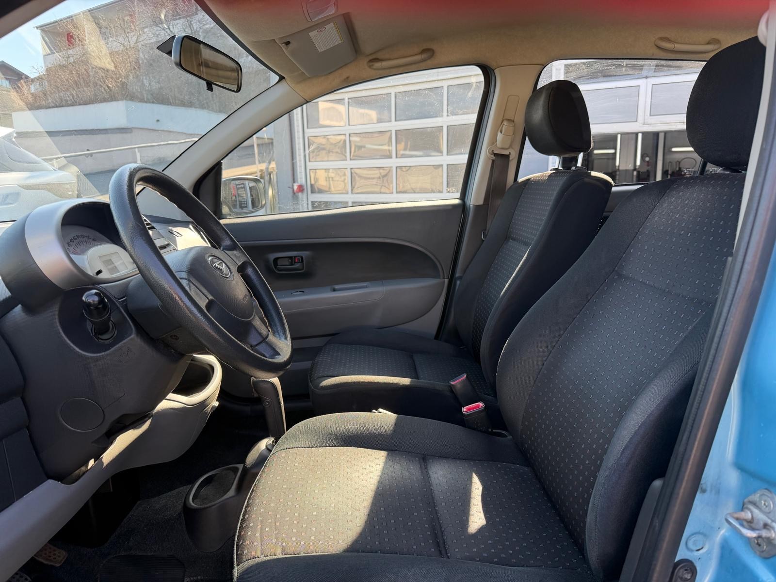 DAIHATSU Sirion 1.3 eco-4WD-image-6