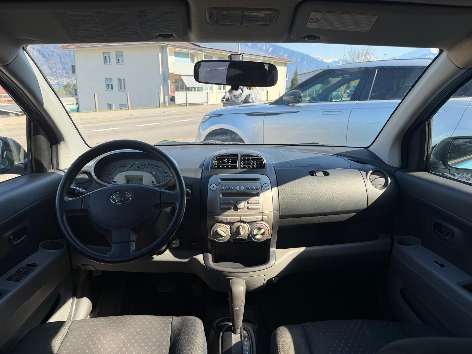 DAIHATSU Sirion 1.3 eco-4WD-image-4