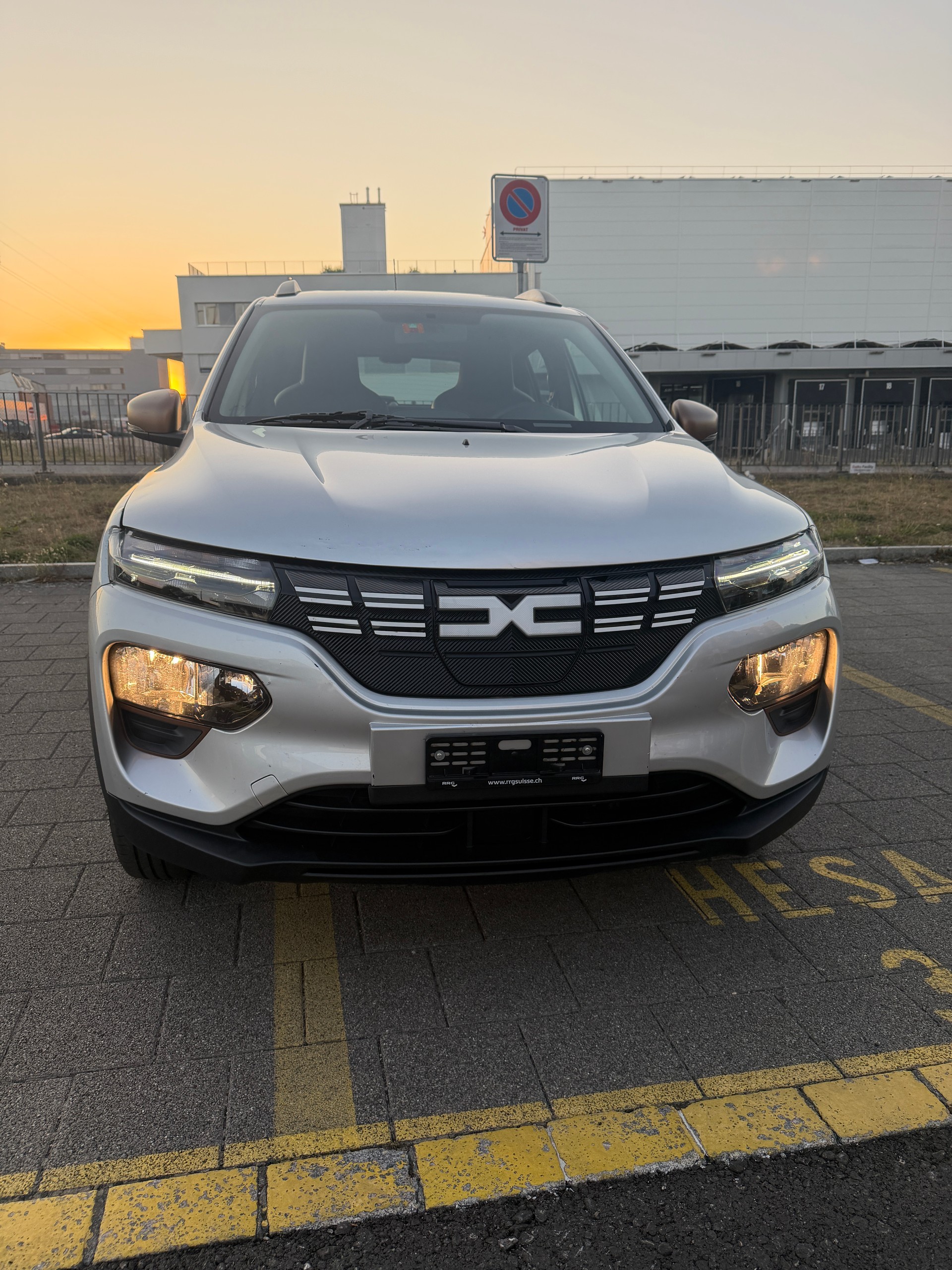 DACIA Spring 27 kWh Electric 65 Extreme