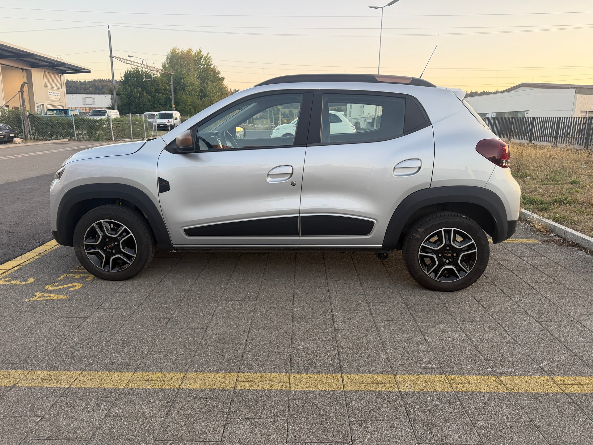 DACIA Spring 27 kWh Electric 65 Extreme-image-7