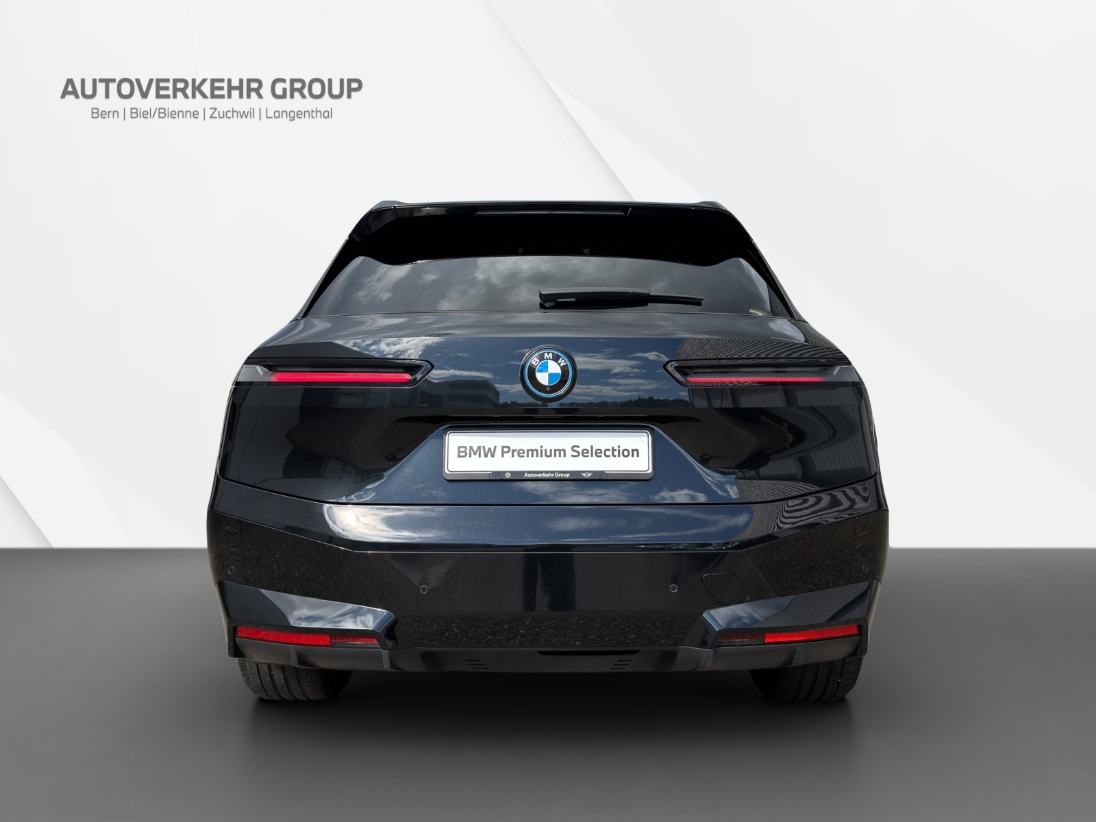 BMW iX xDrive50-image-4