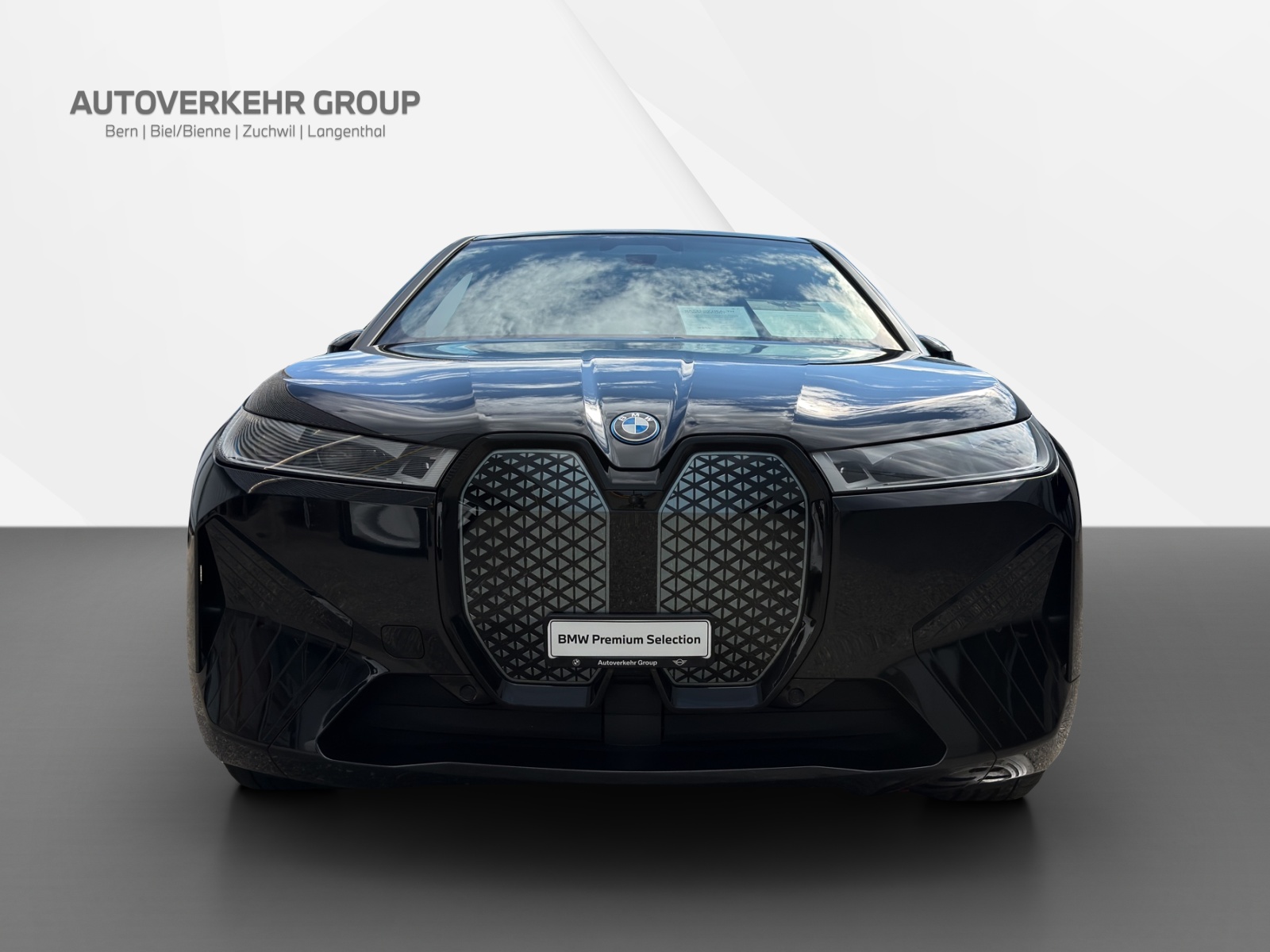 BMW iX xDrive50-image-8