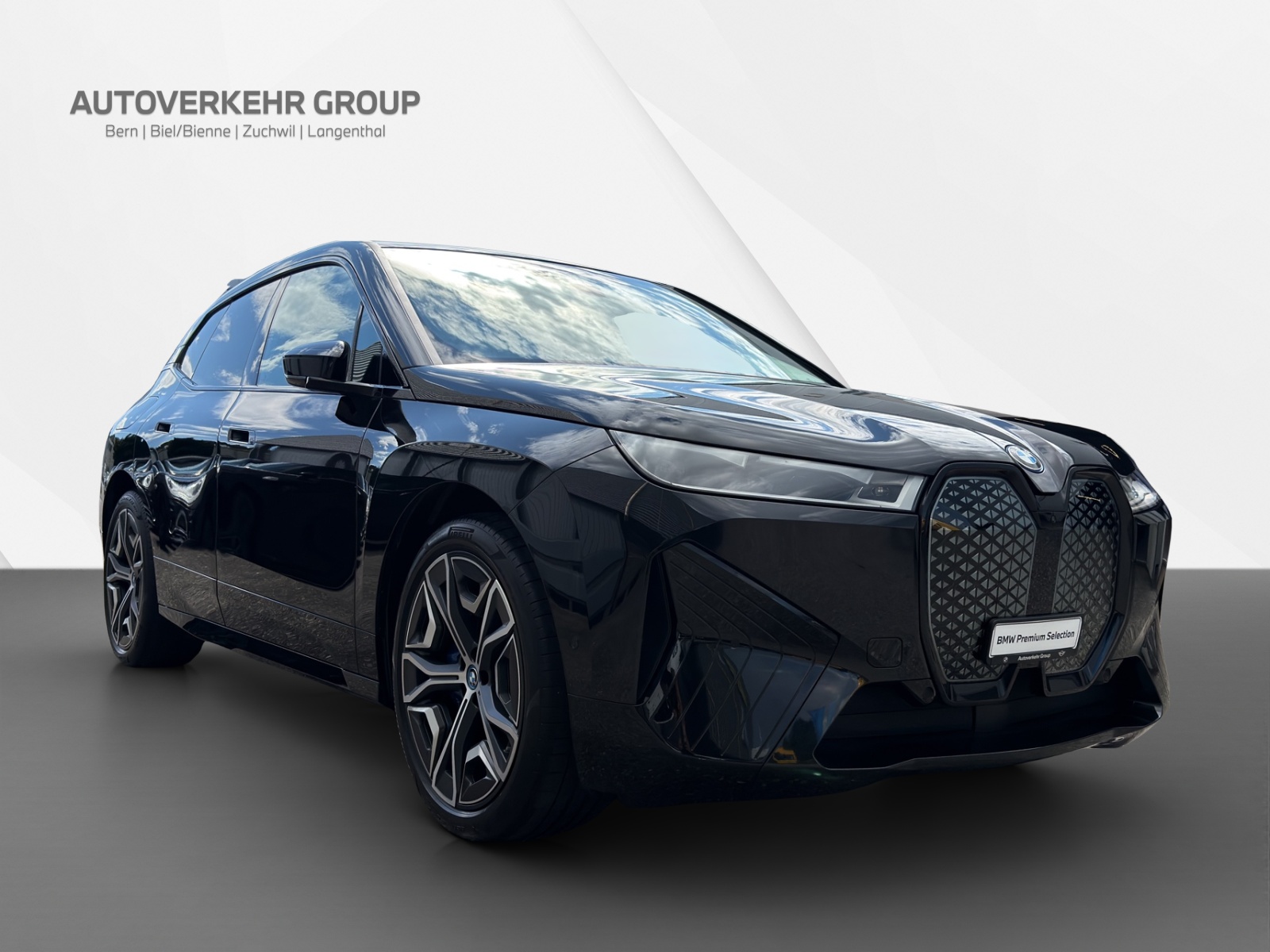 BMW iX xDrive50-image-7