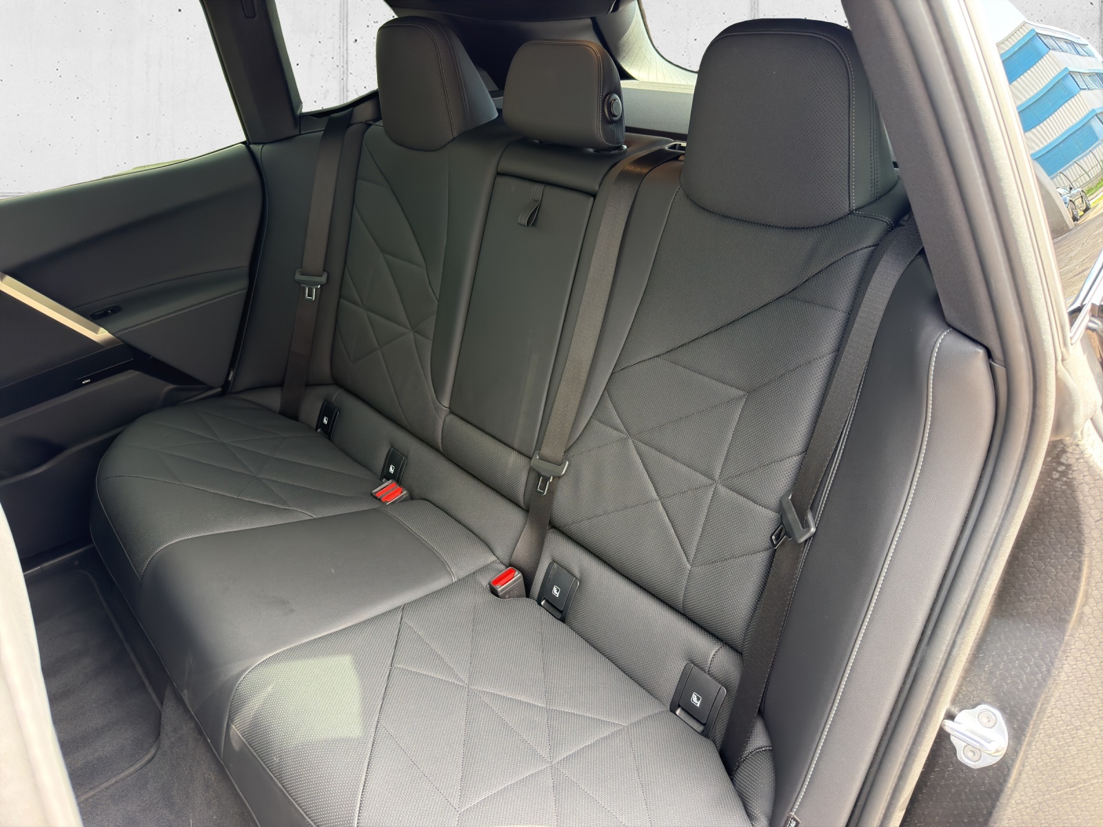 BMW iX xDrive50-image-19