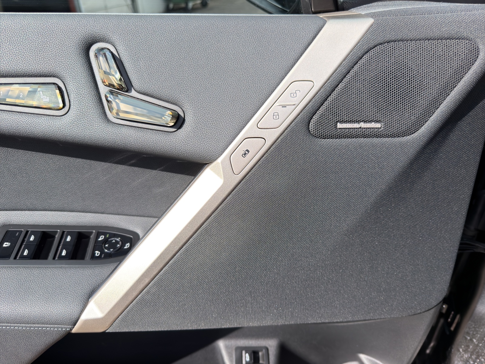 BMW iX xDrive50-image-20
