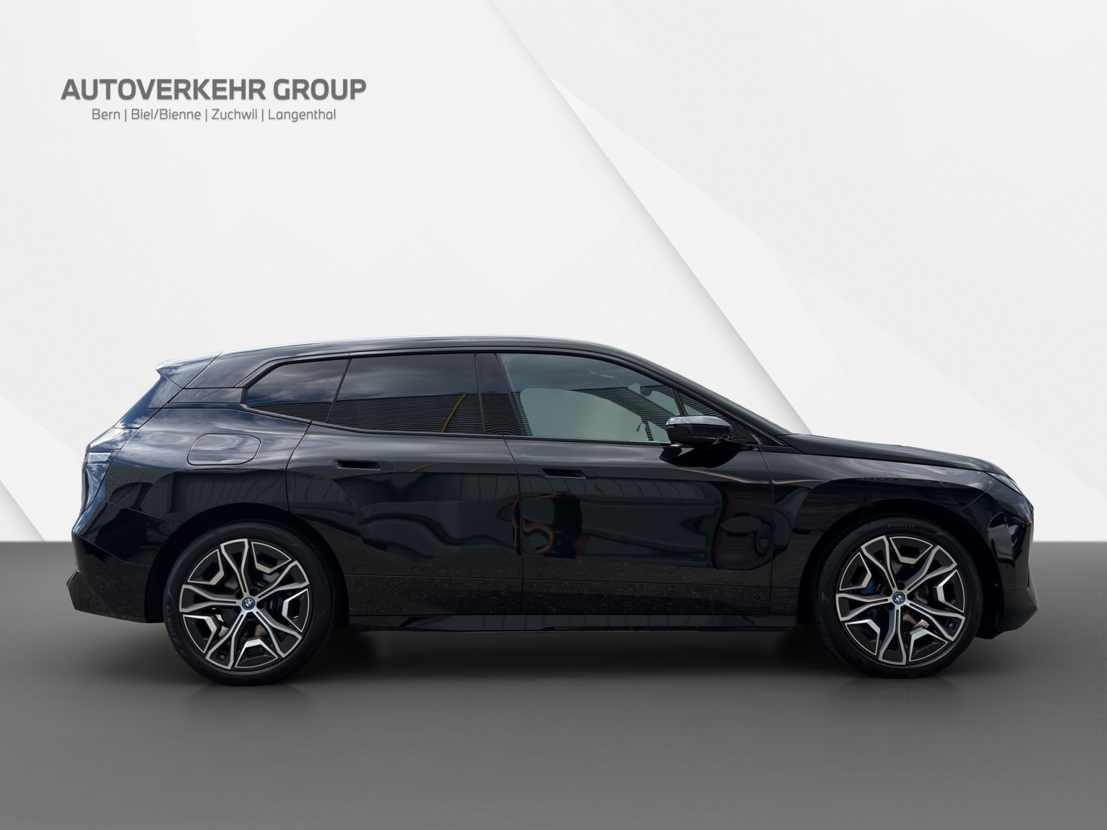BMW iX xDrive50-image-6