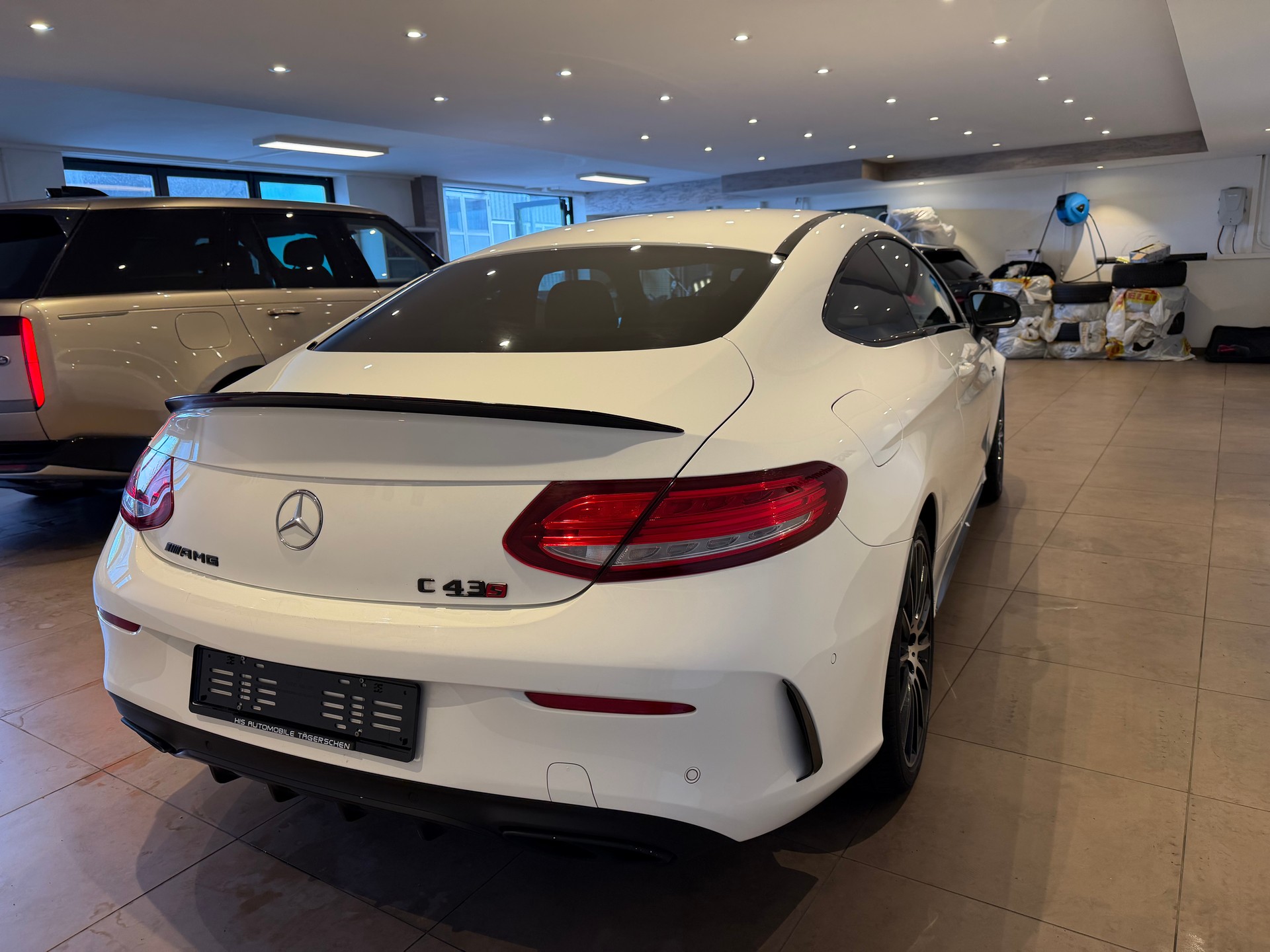 MERCEDES-BENZ C 43 AMG 4matic Coupé-image-3