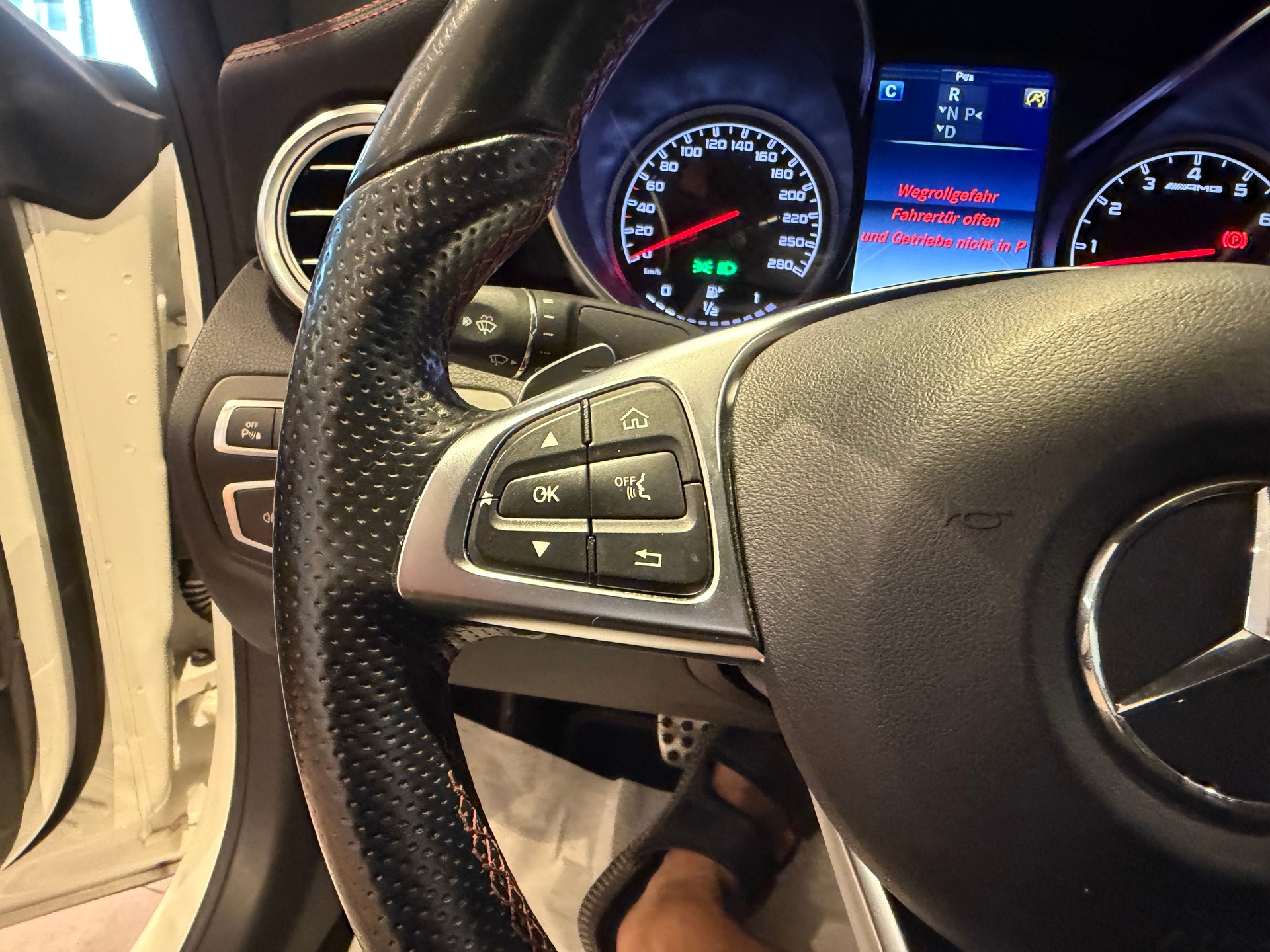 MERCEDES-BENZ C 43 AMG 4matic Coupé-image-11