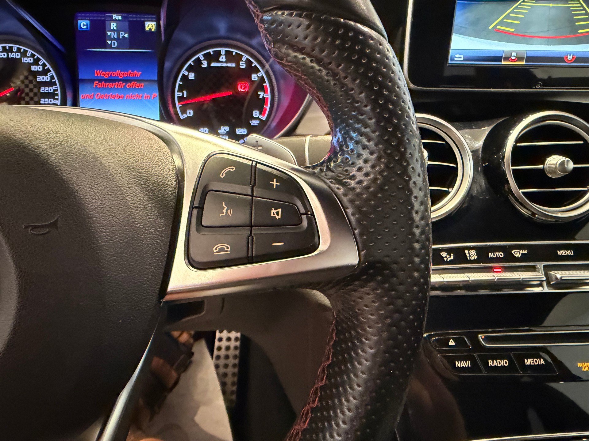 MERCEDES-BENZ C 43 AMG 4matic Coupé-image-10